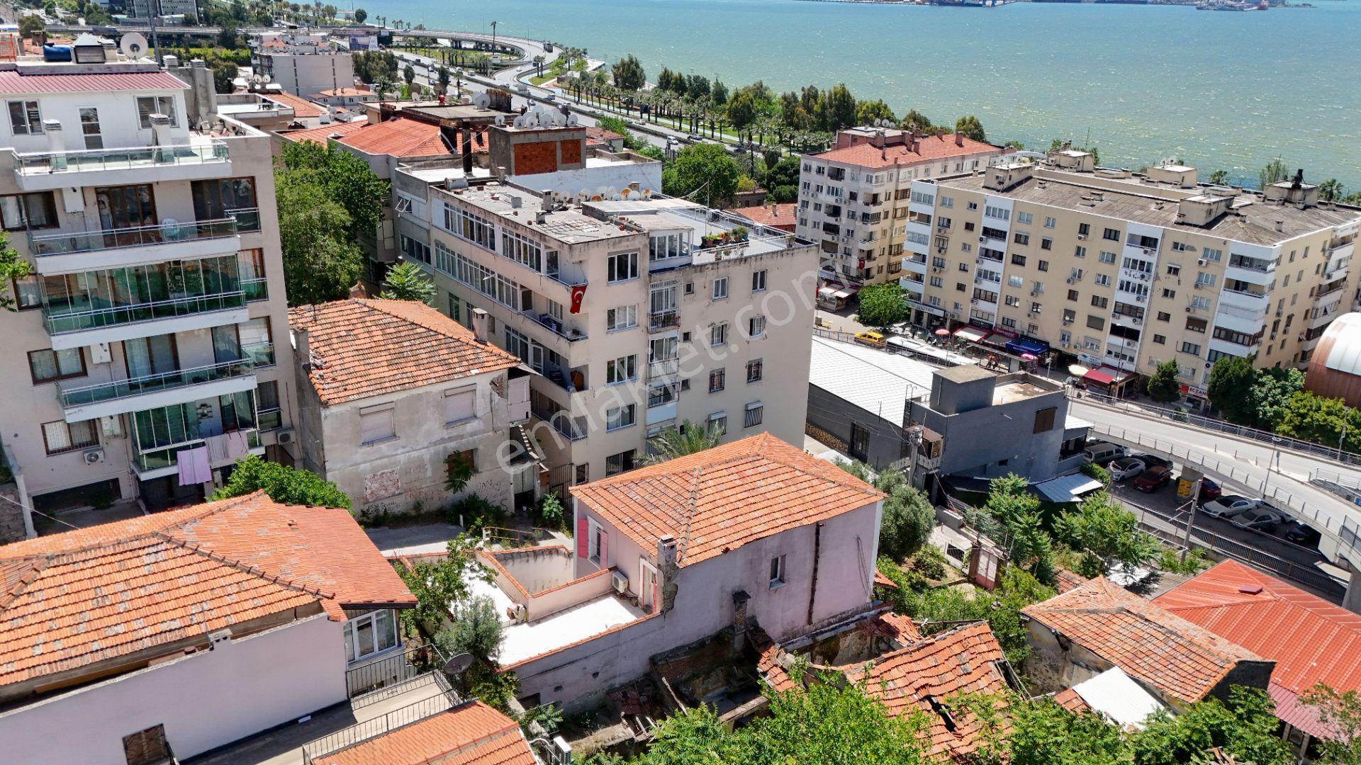 Bayraklı'da Muhteşem Deniz Manzaralı Satılık Tarihi Cumbalı Köşk - Görsel 29