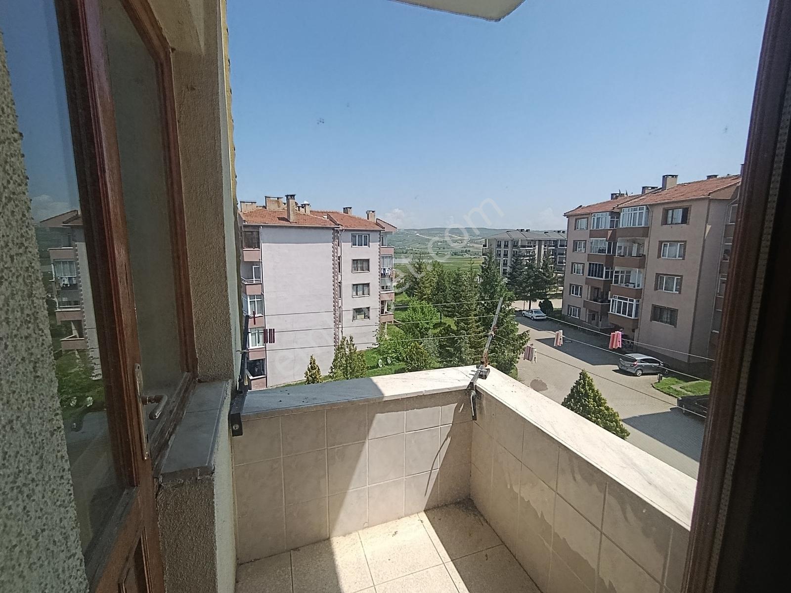 Kariyer'den 3+1 120m2 Arakat Doğa Manzaralı Daire Kiralık - Görsel 11