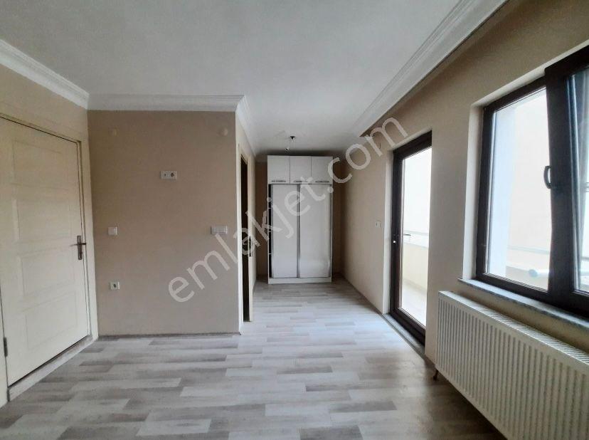 Era Sözden Toygarda Şehitler Parkı Karşısında Kiralık 2+1 Daire - Görsel 6
