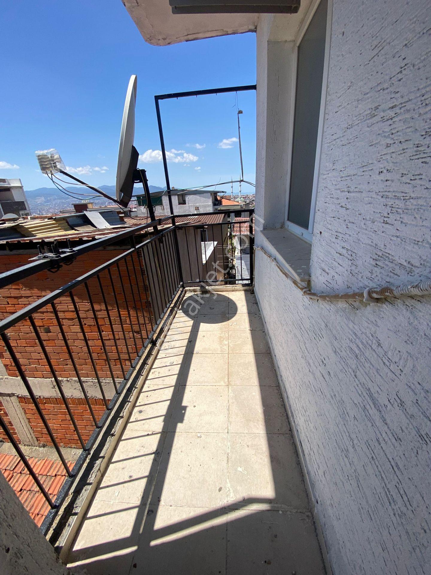Acill Buca Ufuk Mah.de 3+1 150m2 Ayrı Mutfak Teraslı Havadar Satılık Daire - Görsel 23