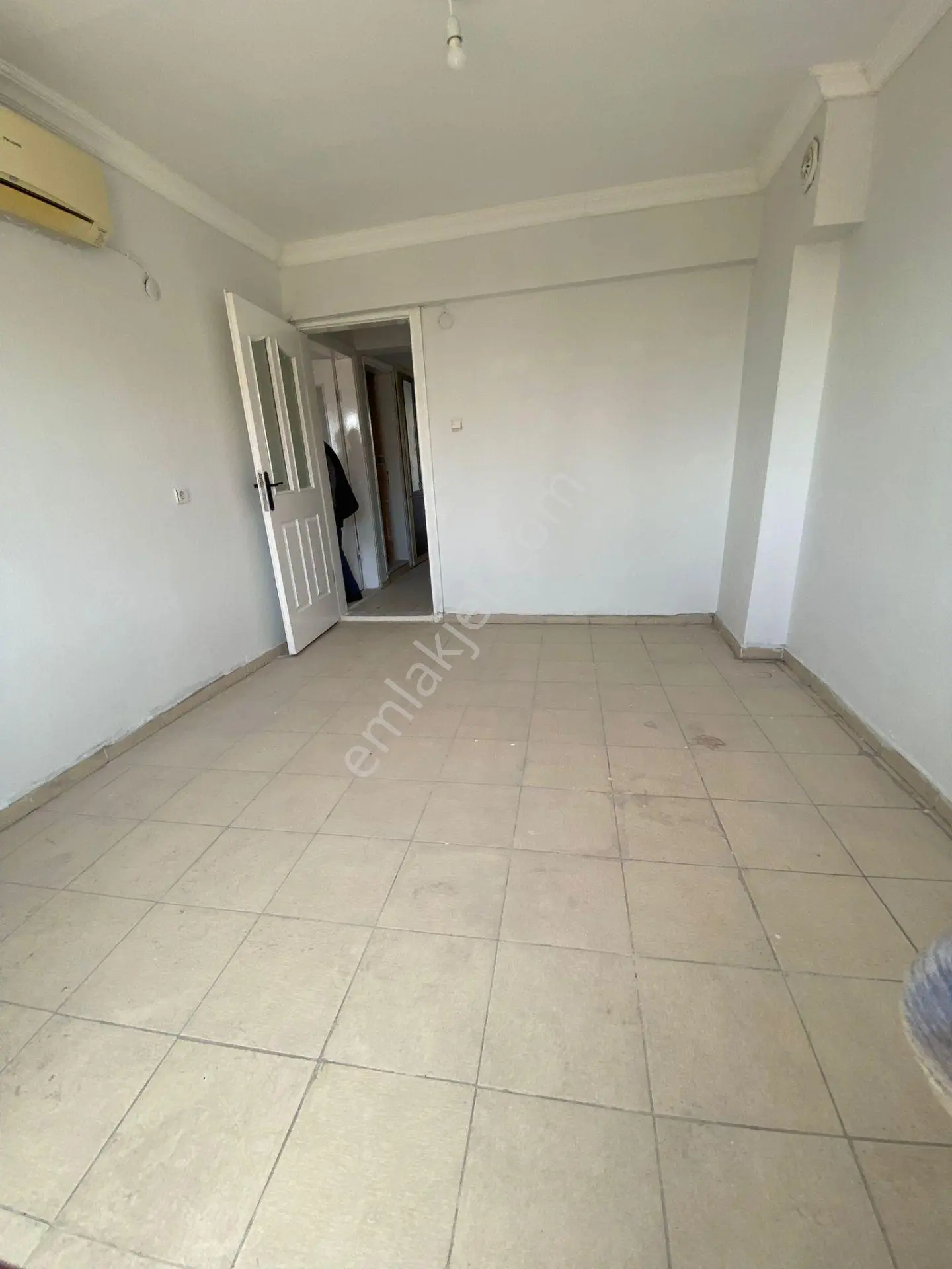 Acill Buca Ufuk Mah.de 3+1 150m2 Ayrı Mutfak Teraslı Havadar Satılık Daire - Görsel 4