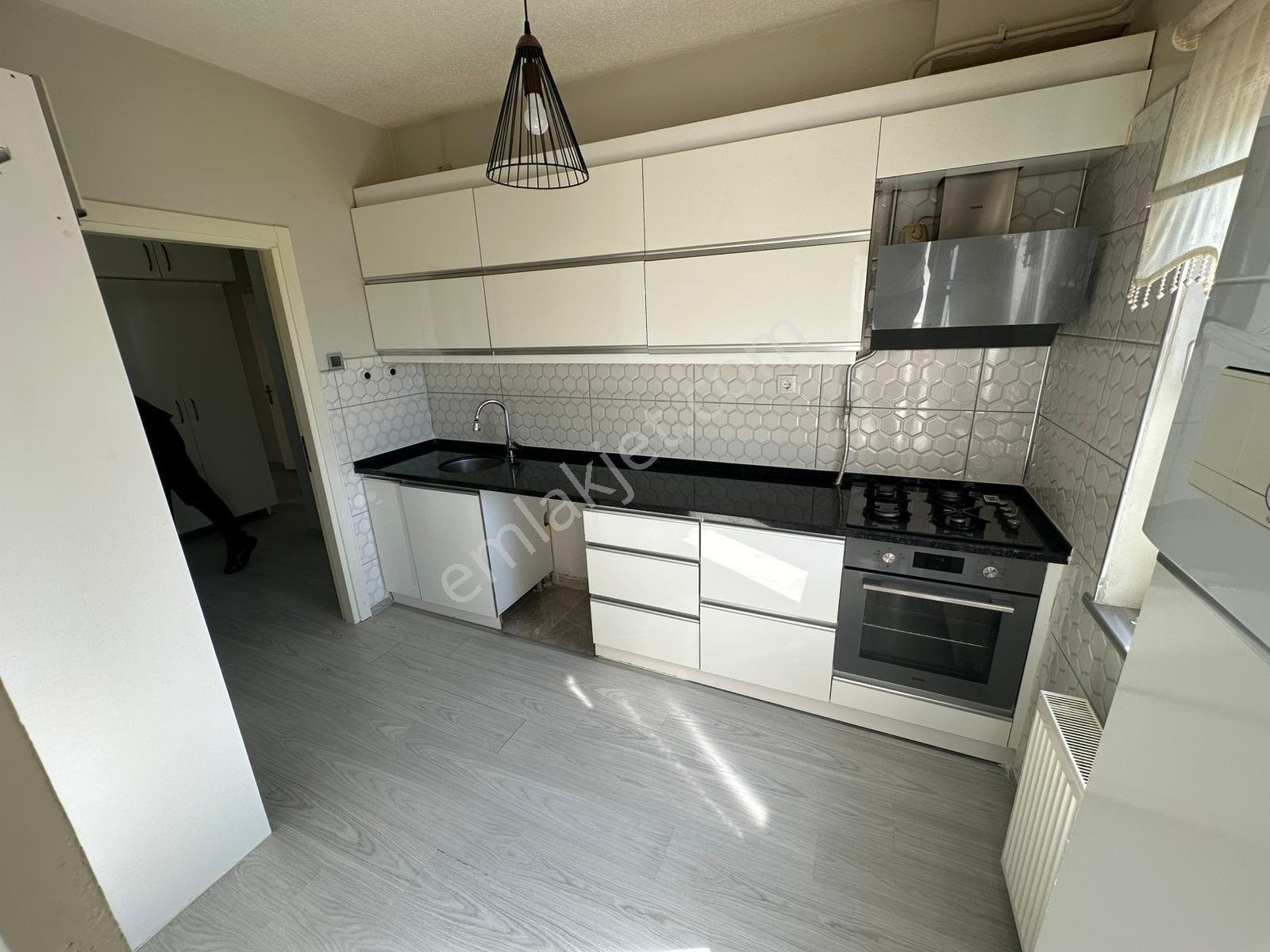 Korucuk'ta Kiralık 2+1 Ara Kat Daire - Turgut Gayrimenkul