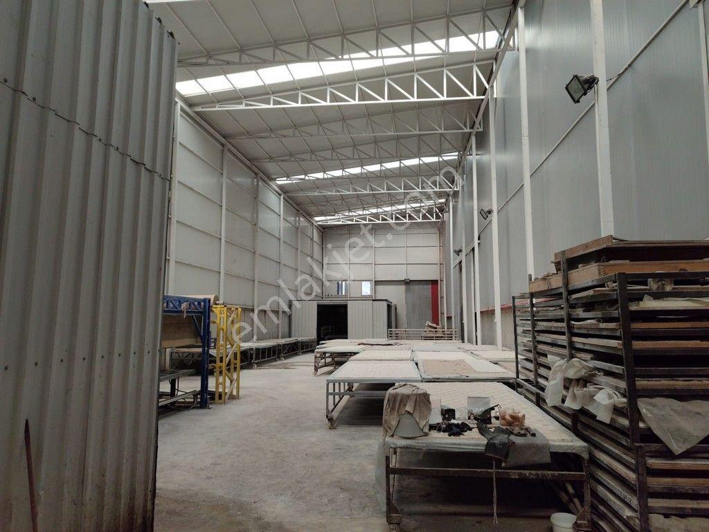 Saray'da 4700m2 Vinçli Kiralık Fabrika - Görsel 8
