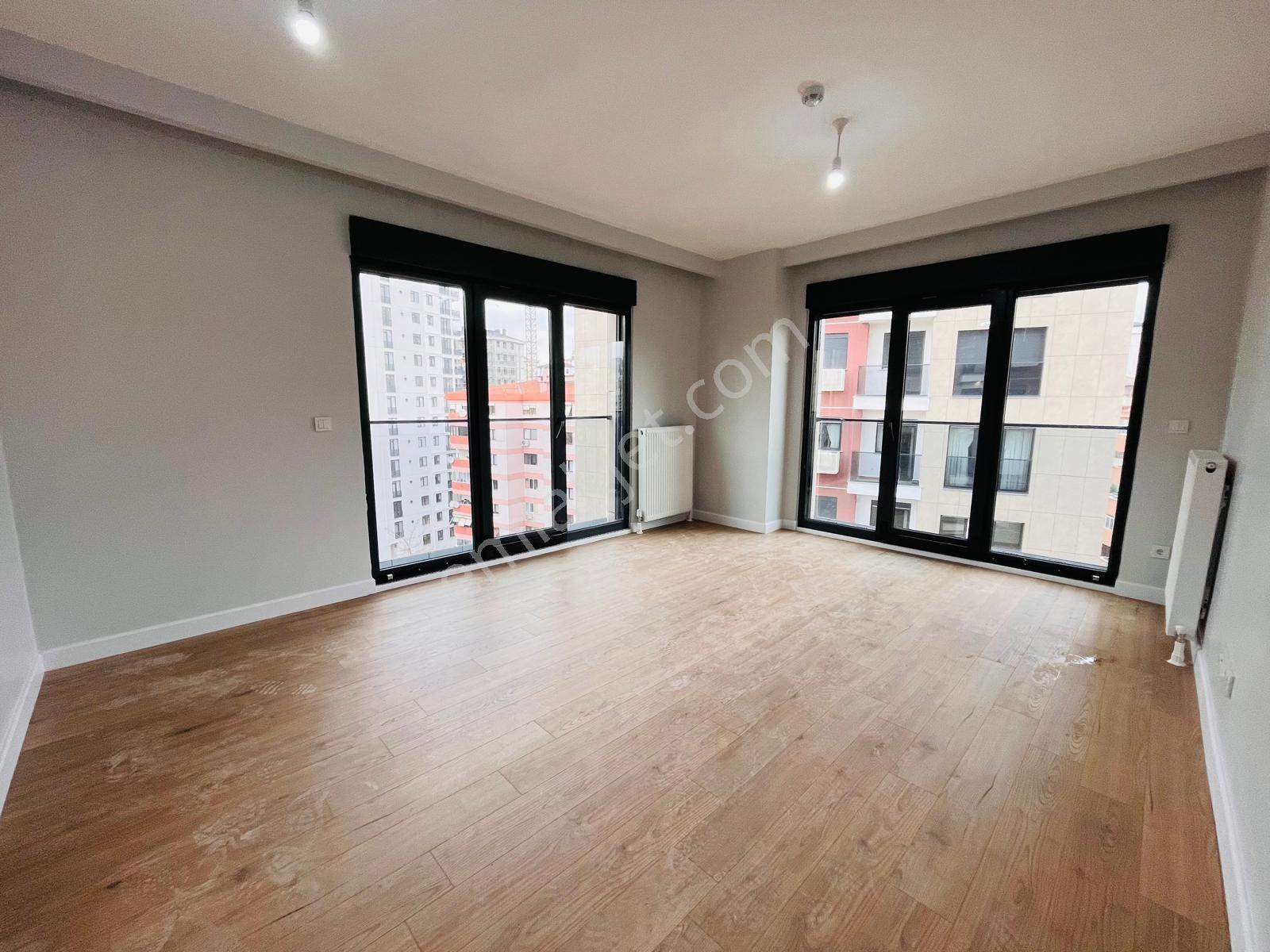 Lf İmaj Bostancıda Güvenlikli Sitede 2+1 Balkon Ebeveynli Sıfır - Görsel 29