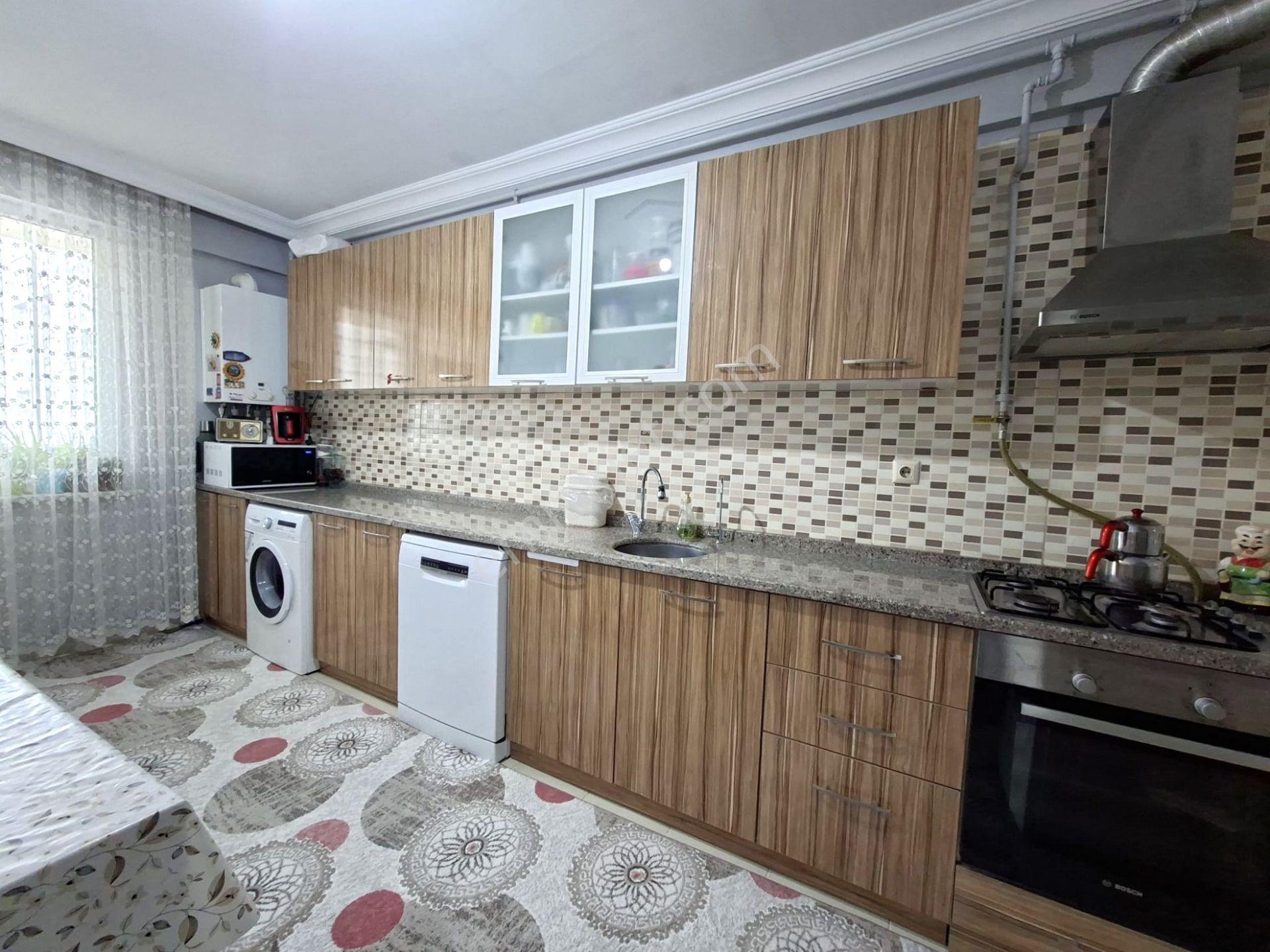 Recep Ümit Emlak'tan Derman Caddesi Üzerinde Satılık Ferah Geniş 2+1 Satılık Daire - Görsel 16