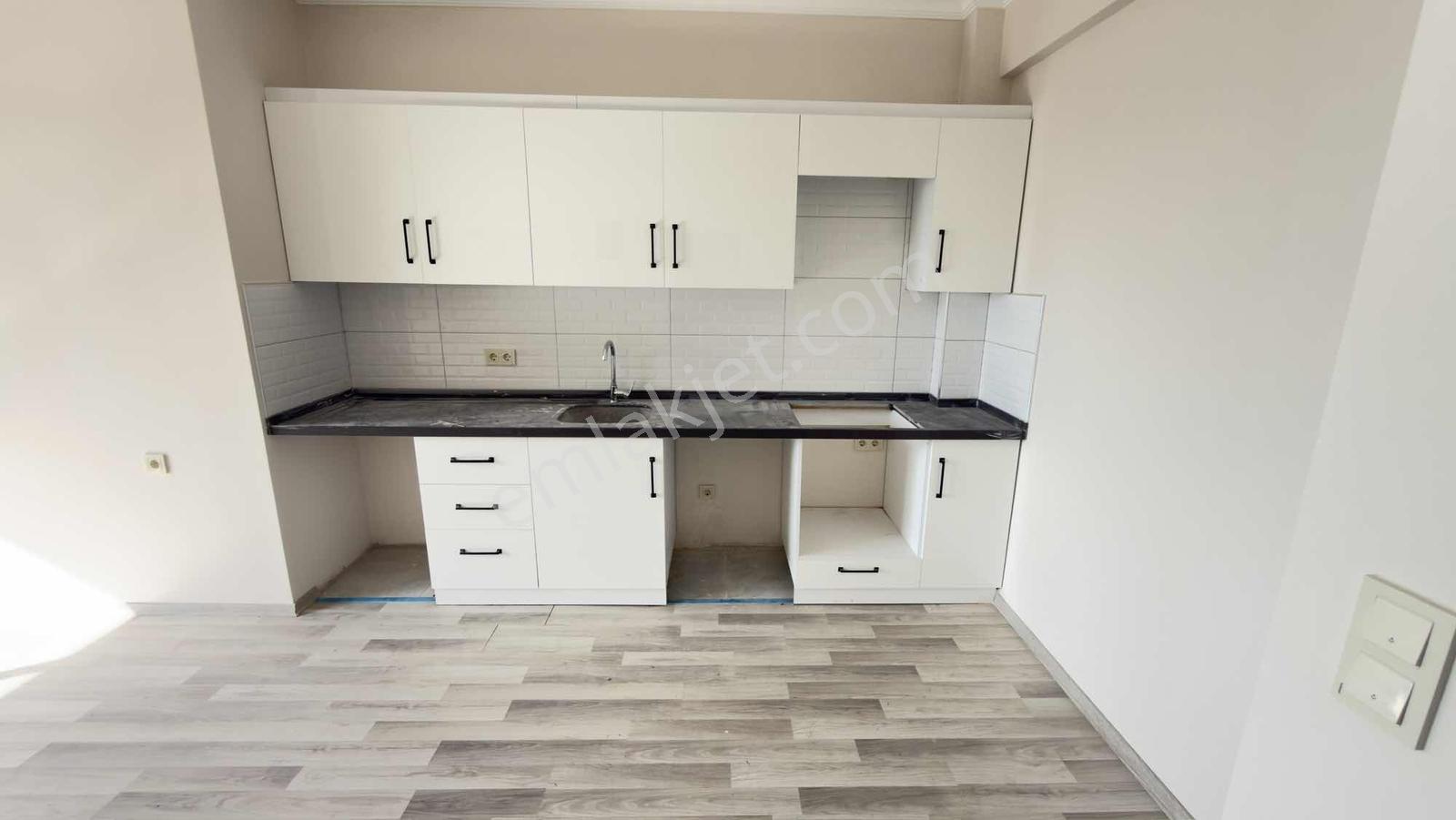 Acil Trabzonda Fırsat Daire - Görsel 24