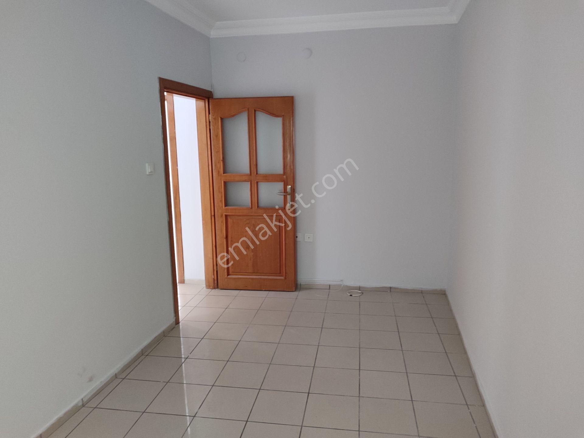 İzzetpaşa Mah. Ş.ilhanlar Caddesinde Kiralık 2+1 Arakat Ev/ofis - Görsel 14