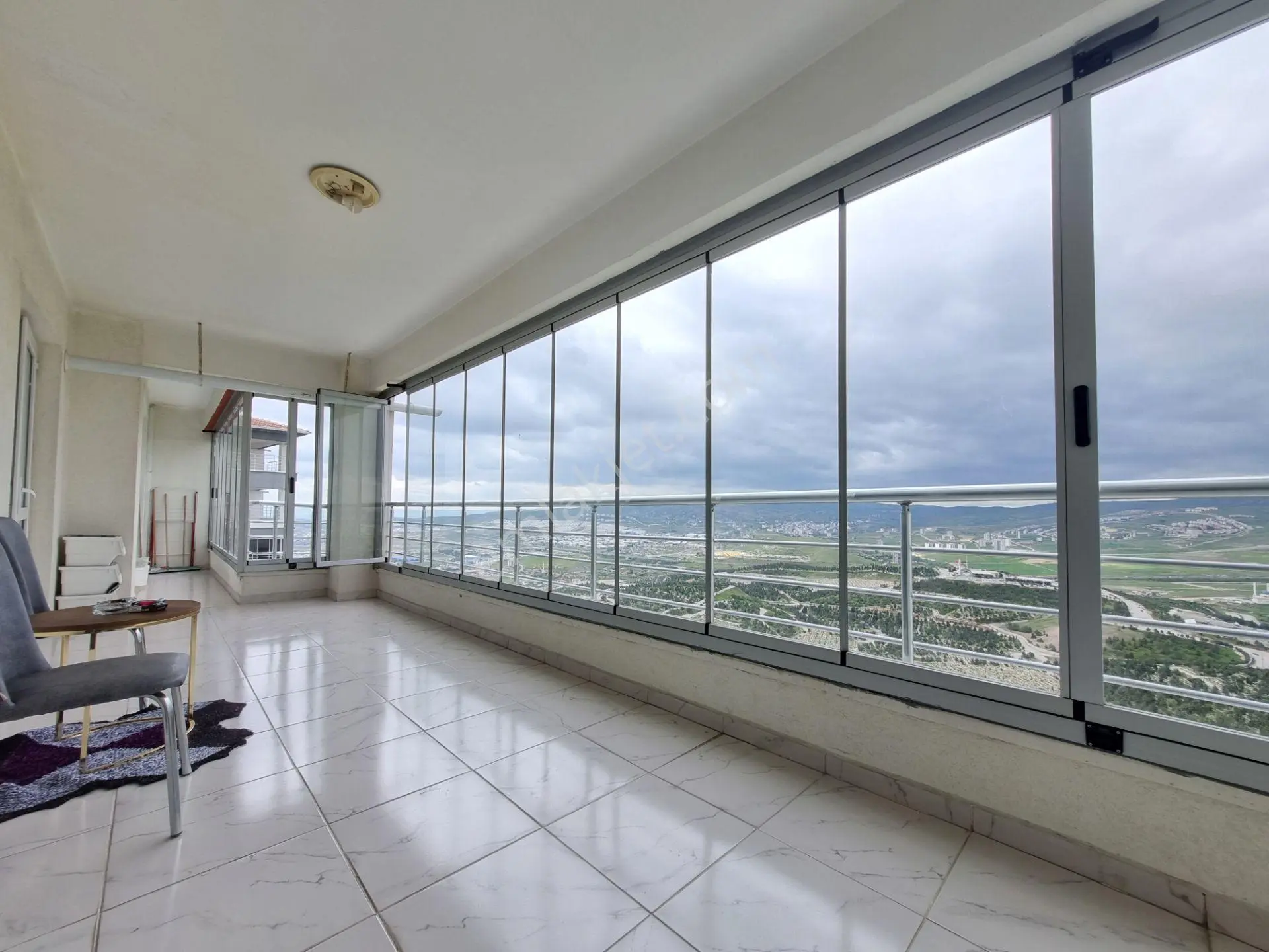Lüks Yapılı 4+1 - 30 M2 Yatak Odası- Giyinme Odalı - Manzaralı..