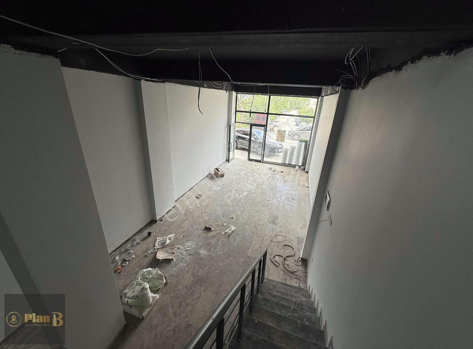 Turan Güneş Caddesinde 130 M² Satılık Dubleks Dükkan! - Görsel 14