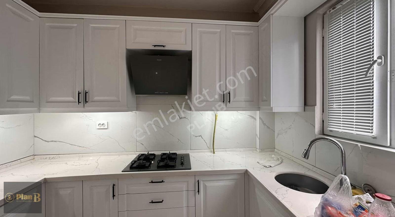 Kabaoğlunda Yenilenmiş İç Tasarıma Sahip Kiralık Daire - Görsel 24
