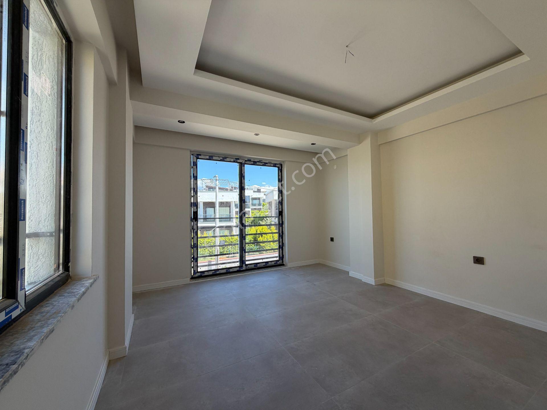 Çanakkale Dardanos’ta Boğaz Manzaralı Satılık 2+1 Villa - Görsel 16