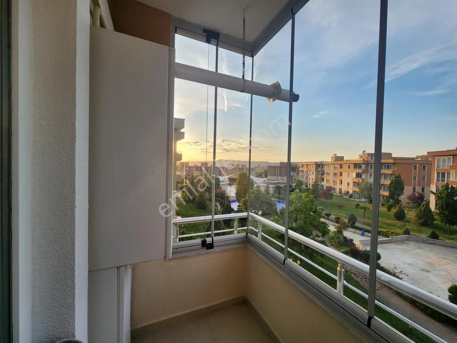 Başiskele Evimiz Kocaeli Sitesinde Eşyalı 2+1 Daire - Görsel 2