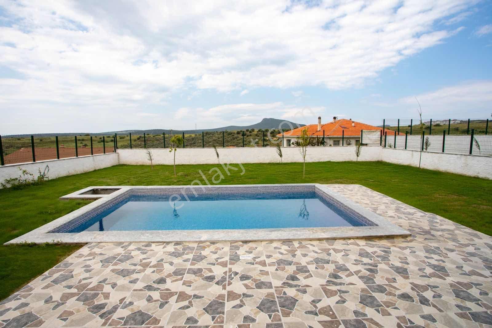 Foçaköy De Satılık Villa - Görsel 9