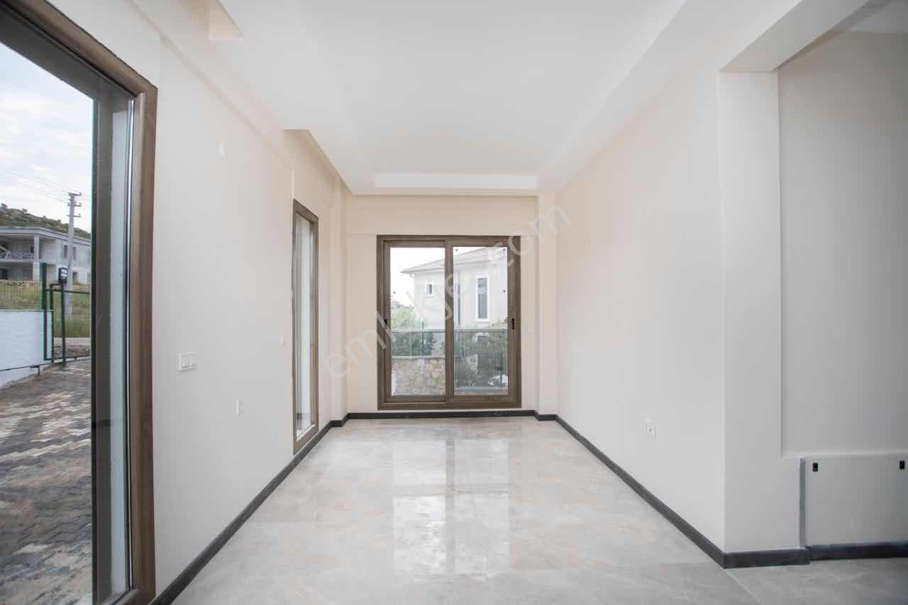 Foçaköy De Satılık Villa - Görsel 25
