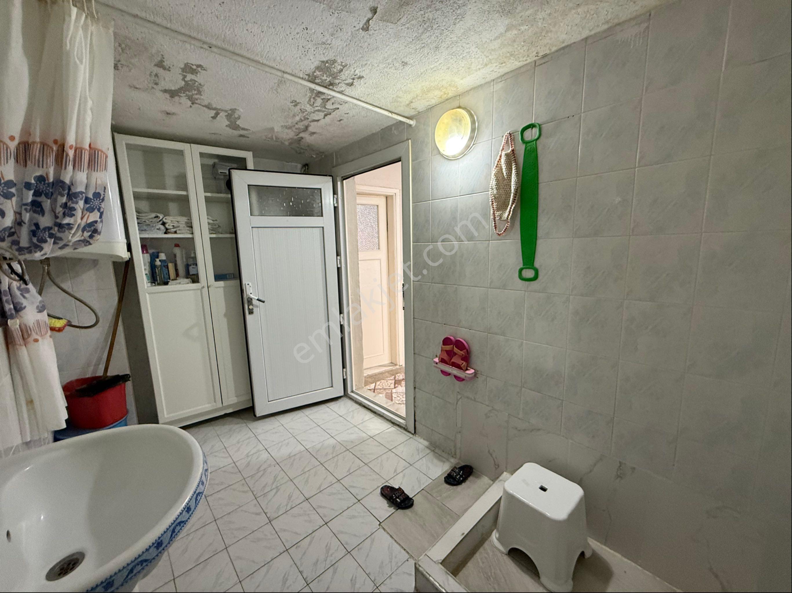 İzmir Gümüşpala’da Komple Satılık Bina 🏢 | 3 Bağımsız Daire 🔑 | 85 M² 📐 | Yatırımlık Fırsat 💰 - Görsel 20