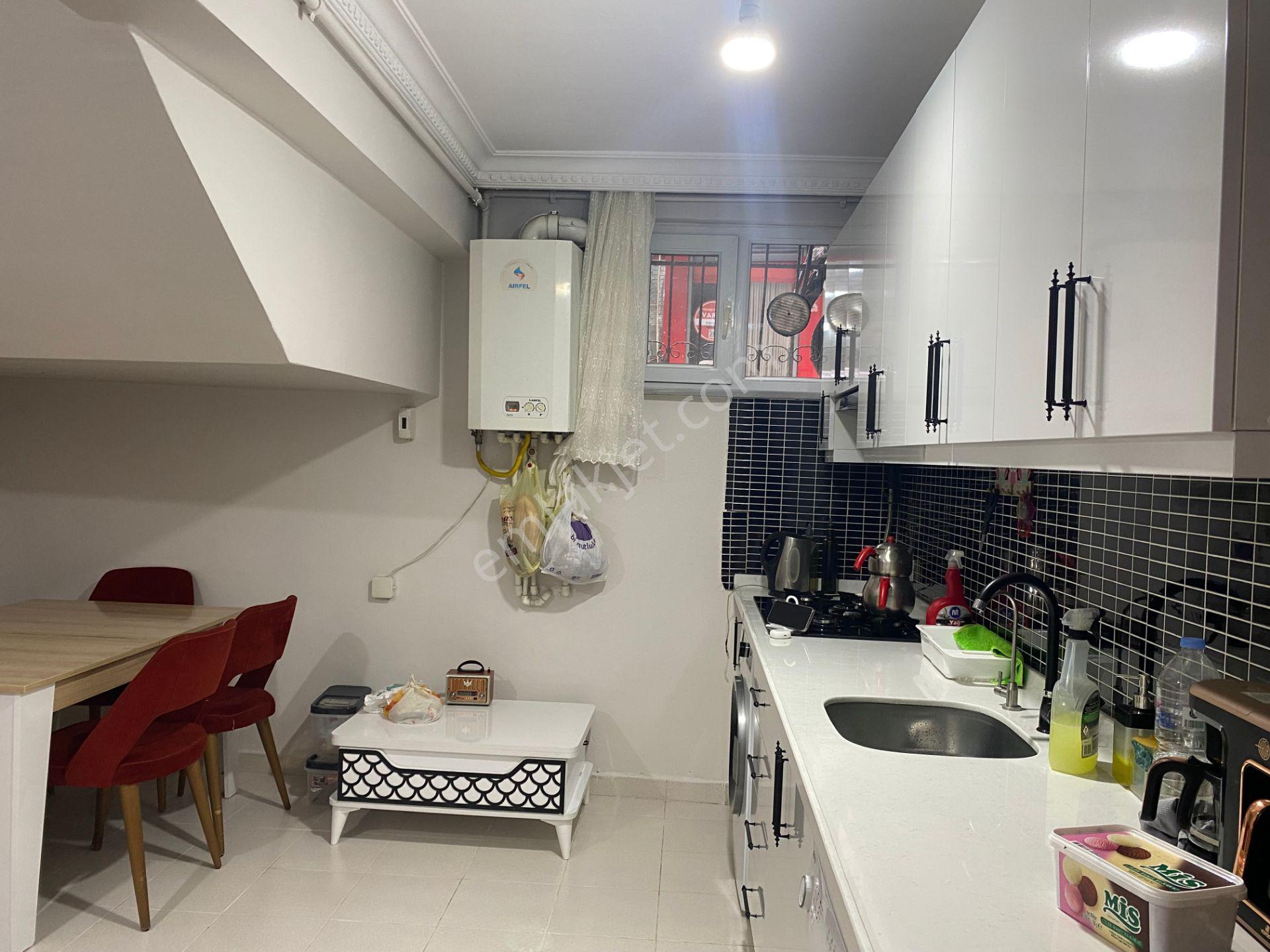 Avrupa Emlak Tan Menderes Mh 95m² 3+1 Bahçe Kat,metroya Yakın,çift Banyolu,14 Yıllık İskanlı,satılık - Görsel 4