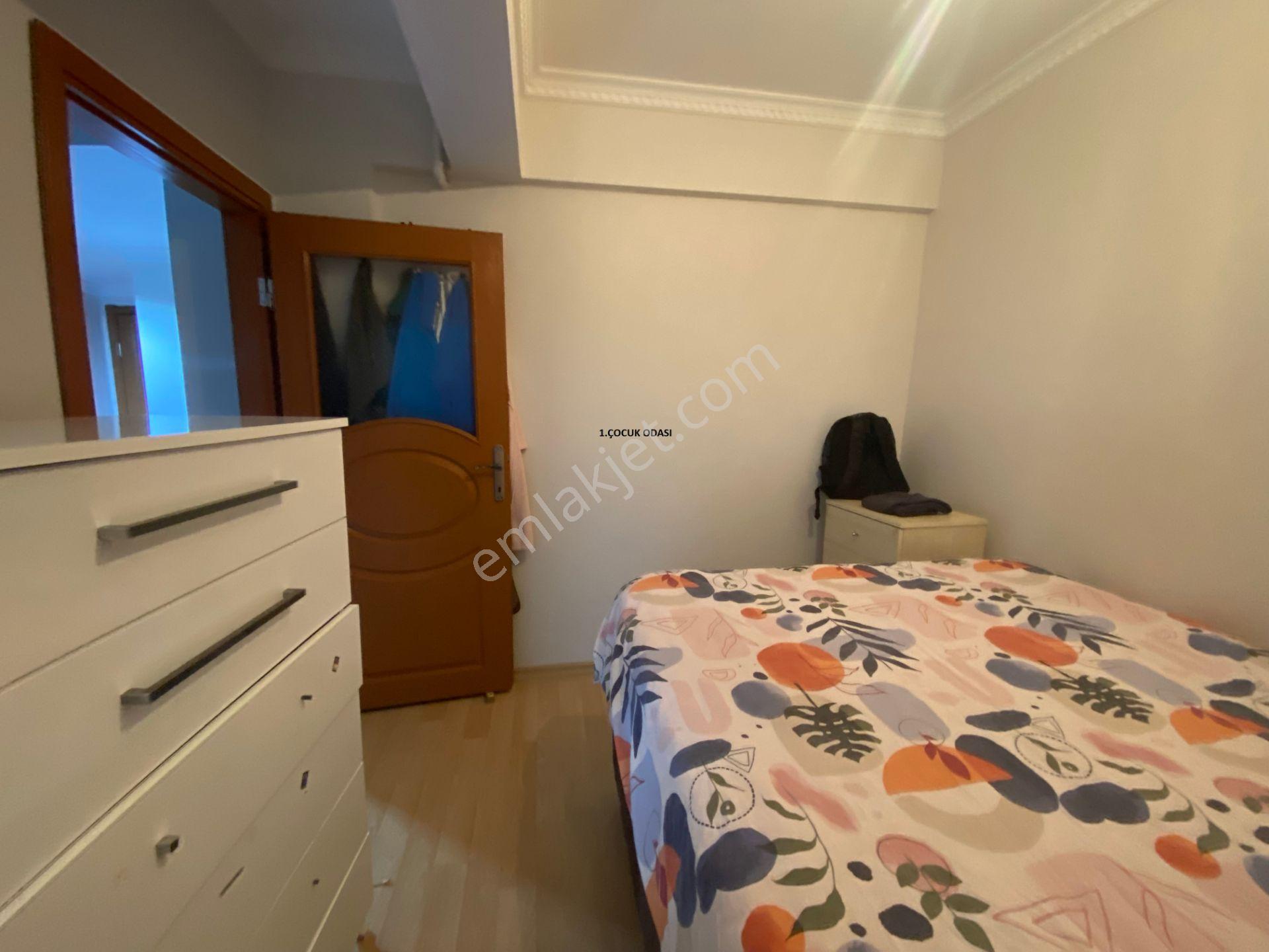 Avrupa Emlak Tan Menderes Mh 95m² 3+1 Bahçe Kat,metroya Yakın,çift Banyolu,14 Yıllık İskanlı,satılık - Görsel 12