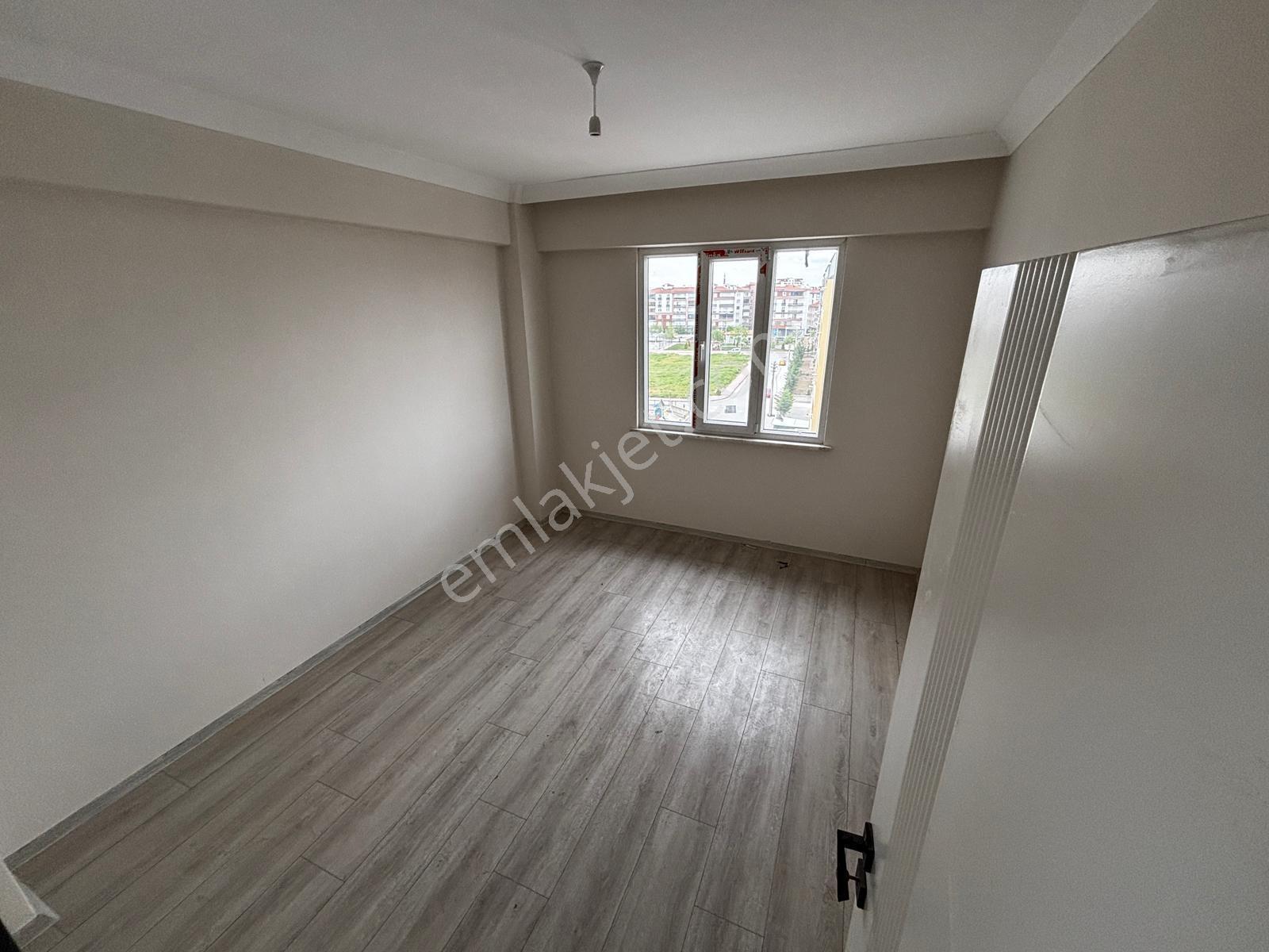 Cemil Şimşek 'ten Küçükkumköprü Mah Sıfır 3+1 Satılık Son Kat - Görsel 4