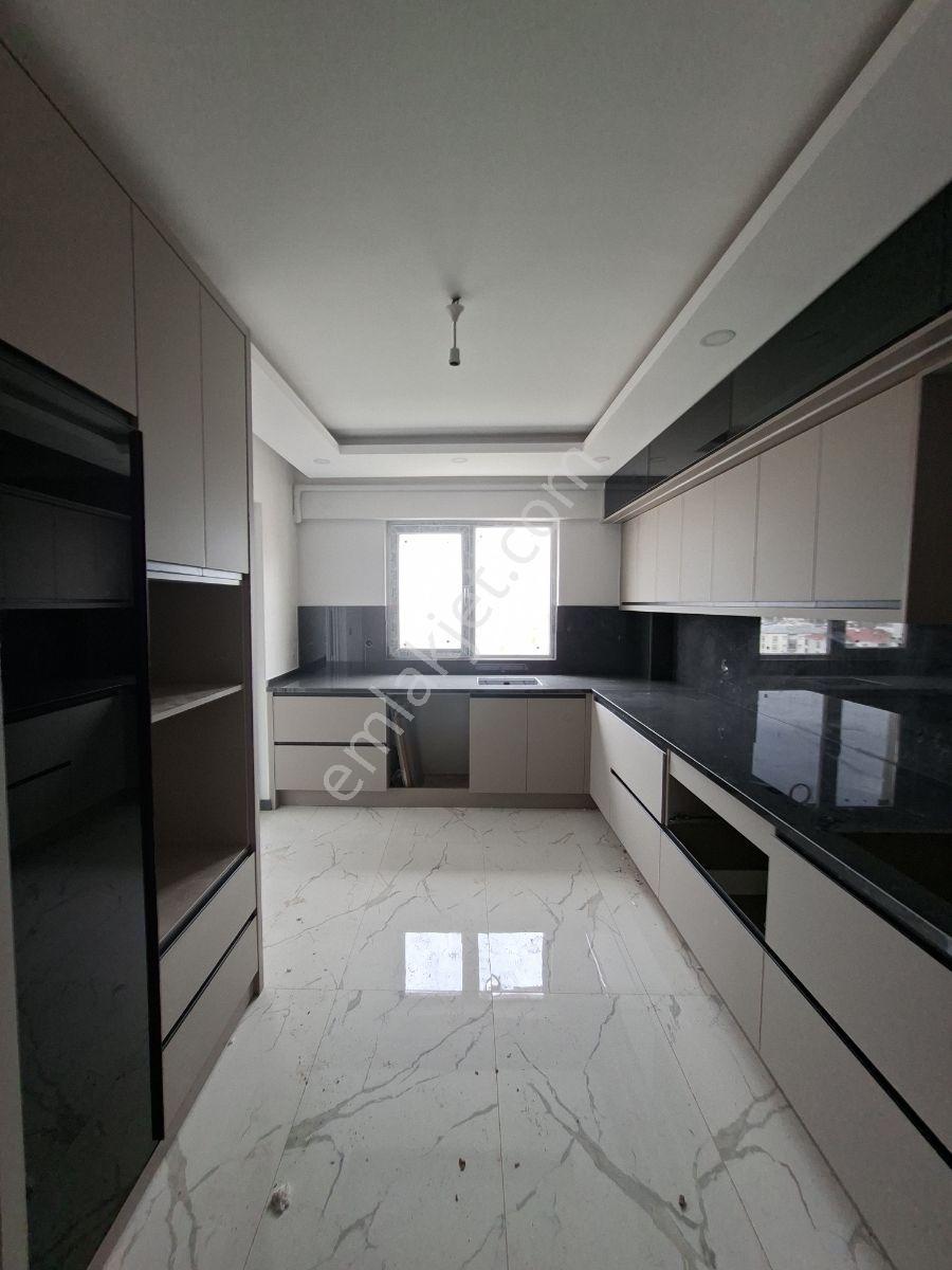 Seyrantepe'de 4+1 Ful Yapılı Lüx Daire - Görsel 11