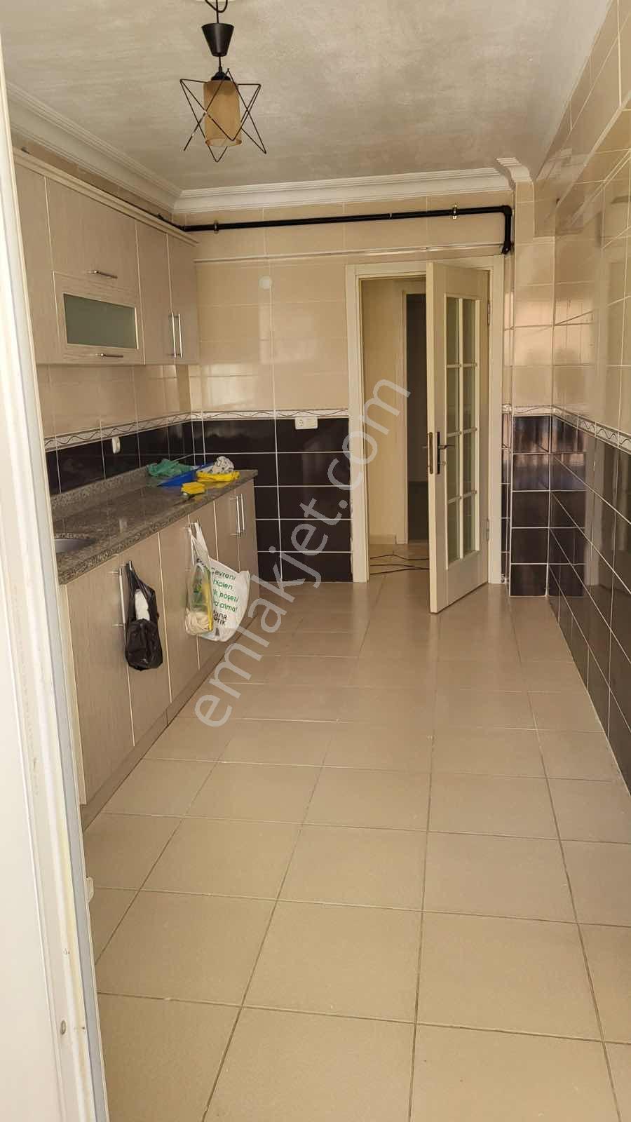 Reşadiye Mahallesinde 100 M2 2+1 Kiralık Dairemiz - Görsel 32