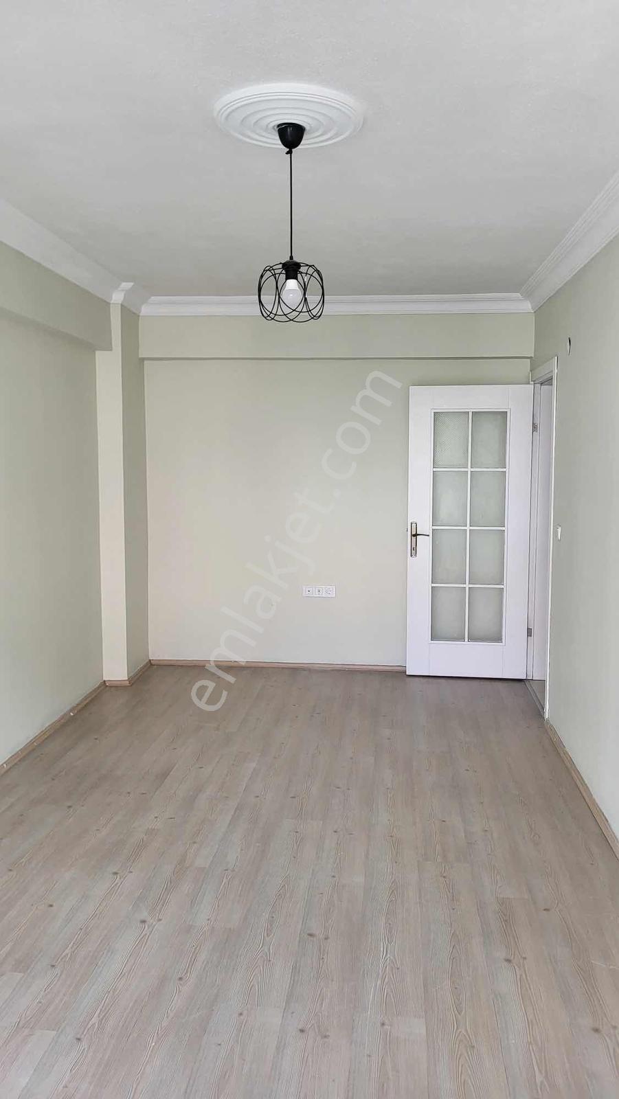Reşadiye Mahallesinde 100 M2 2+1 Kiralık Dairemiz - Görsel 13