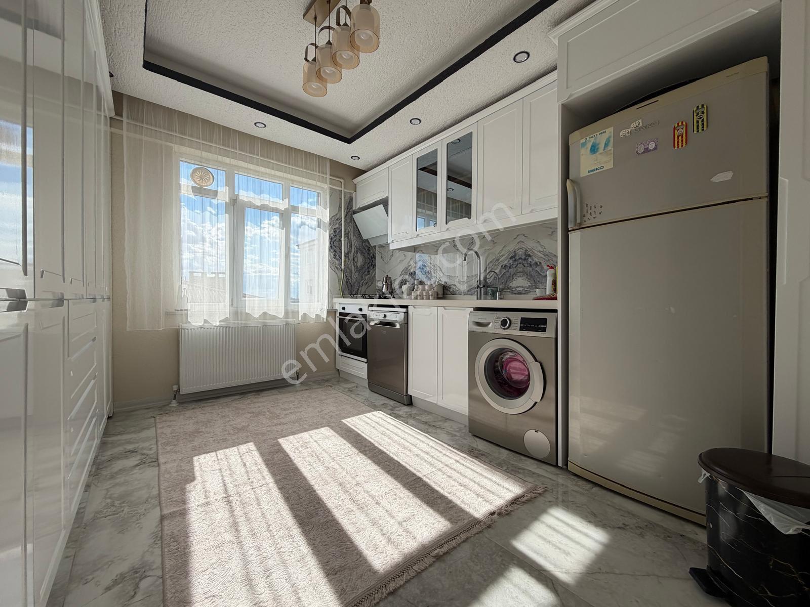 Çerkezköy’de-merkezi Konum-komple Yenilenmiş Geniş 130 M2 2+1 - Görsel 12