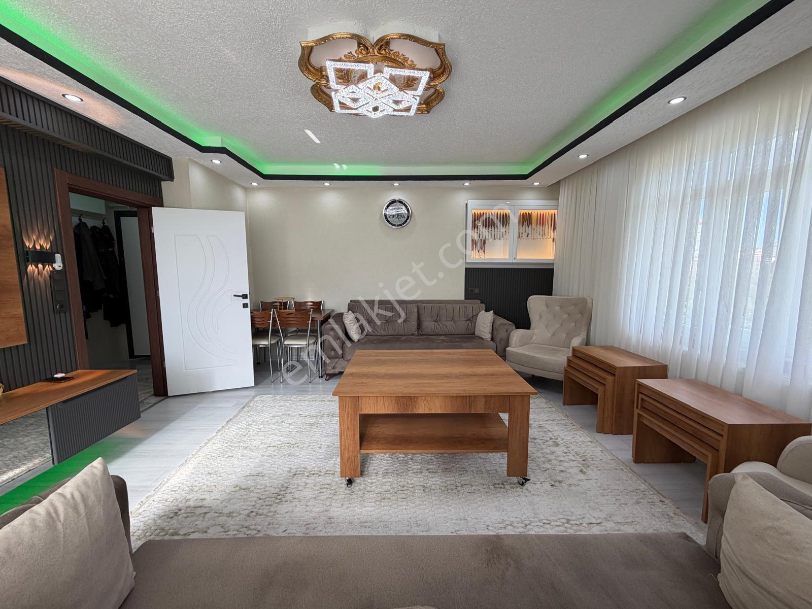 Çerkezköy’de-merkezi Konum-komple Yenilenmiş Geniş 130 M2 2+1 - Görsel 6
