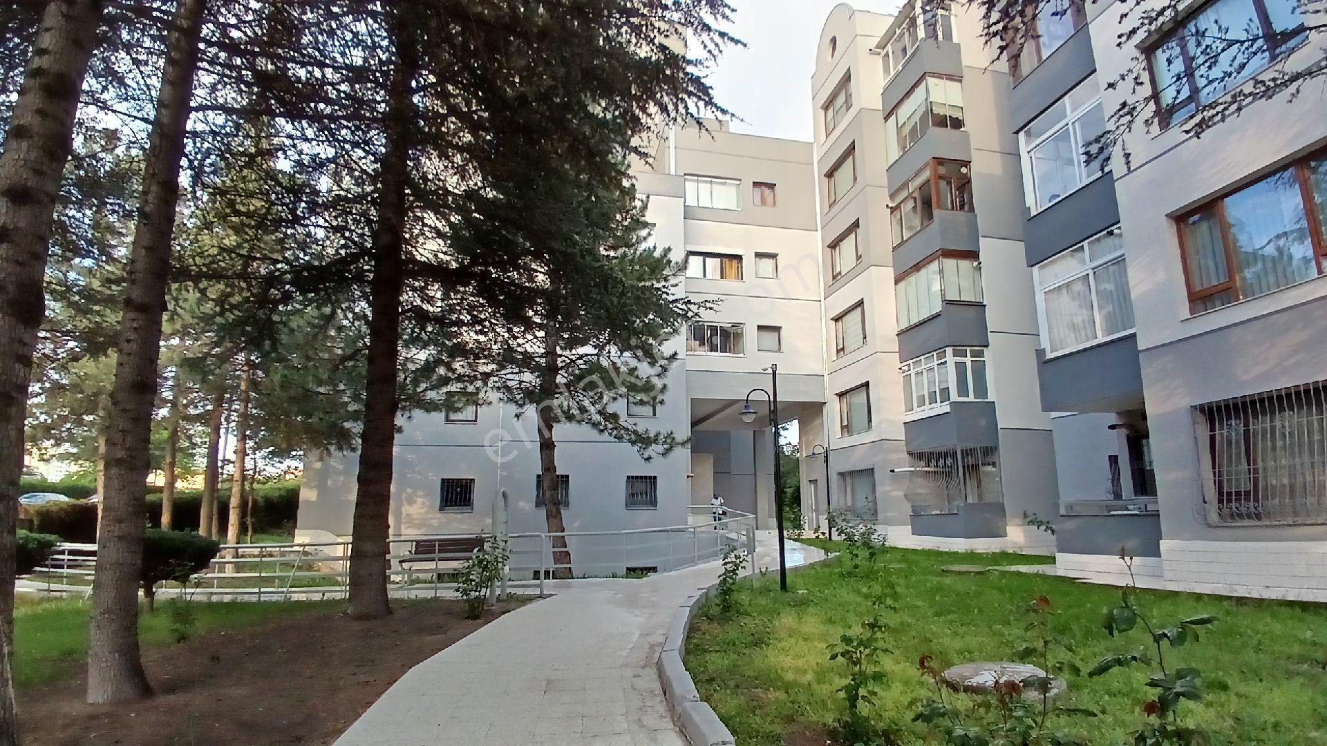 Çıtırık'tan Tunahan Mh. 5 Metro Yakını Ara Kat Asansörlü Satılık 2+1 Daire
