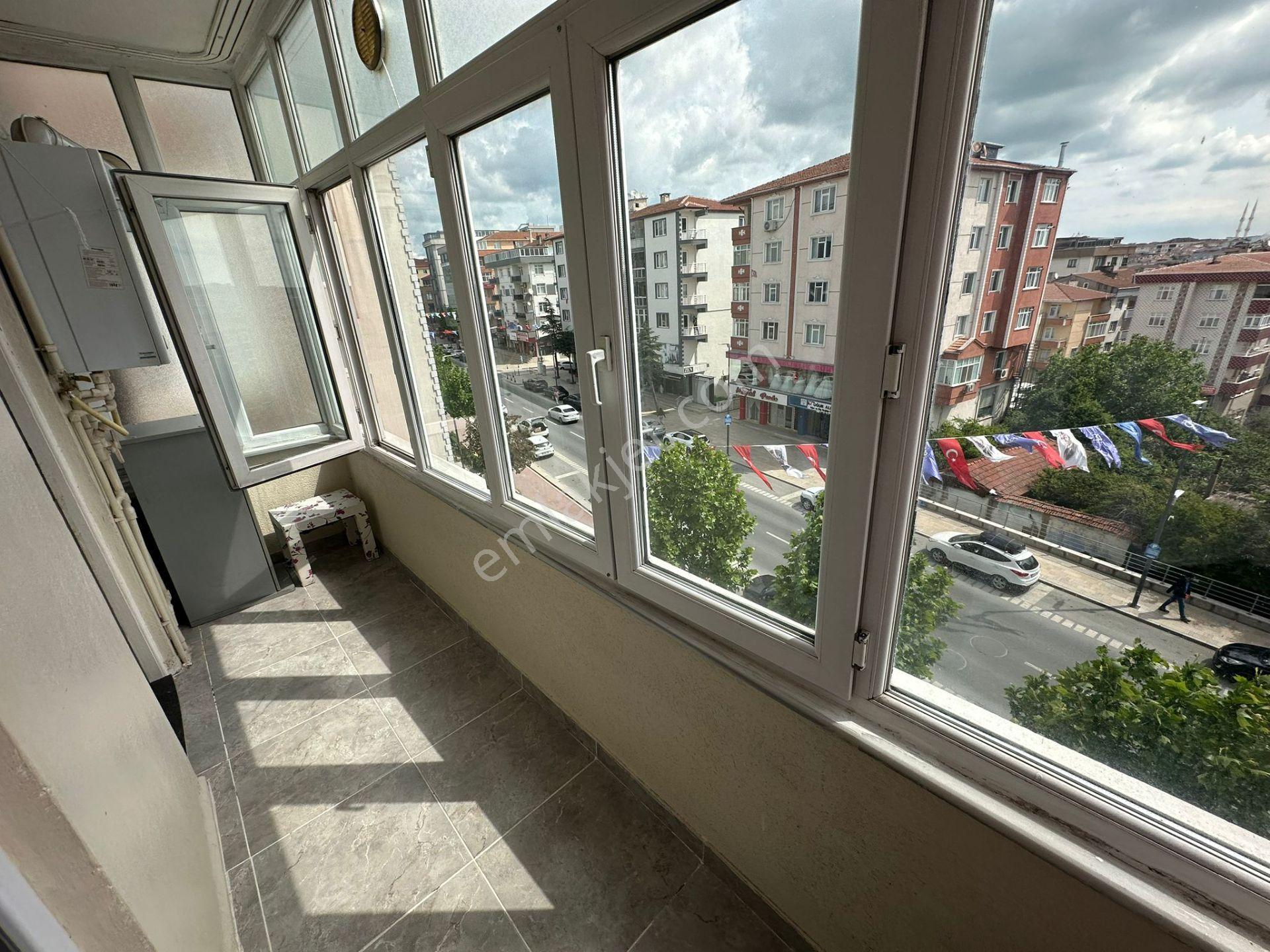 Çerkezköy Öztrak Caddesinde Ön Cephe 2+1 Kiralık Daire - Görsel 29