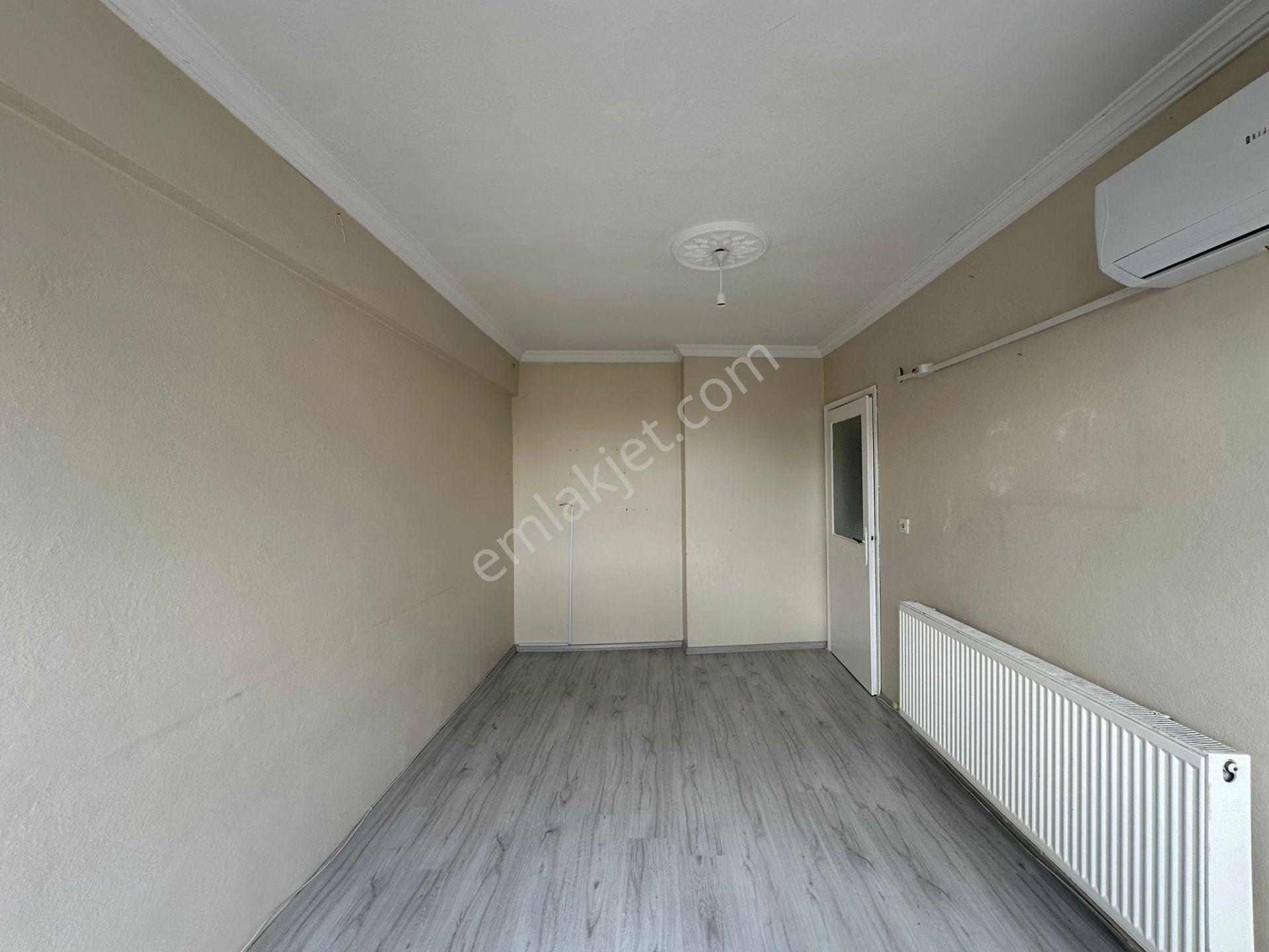 Çerkezköy Öztrak Caddesinde Ön Cephe 2+1 Kiralık Daire - Görsel 12