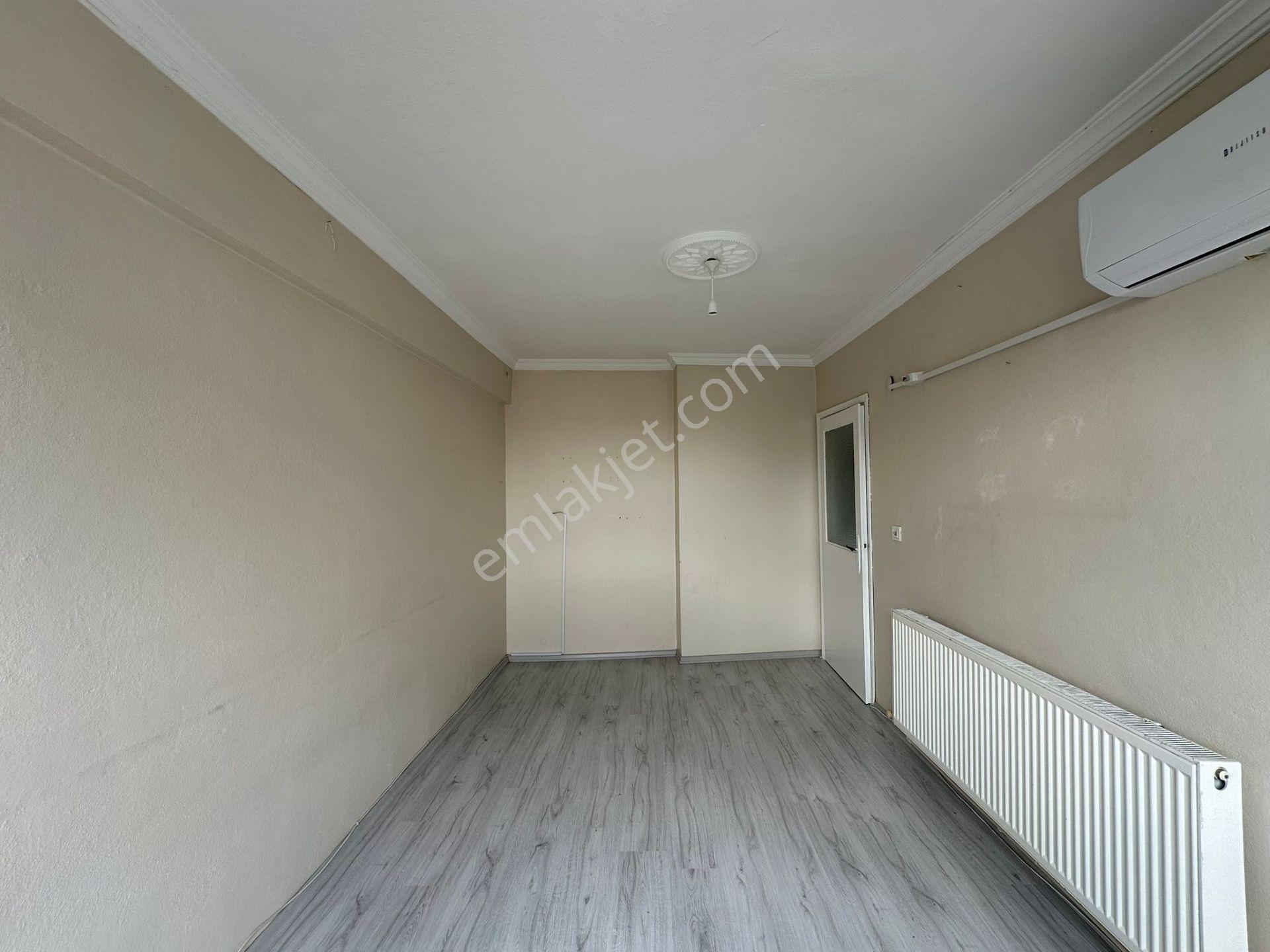 Çerkezköy Öztrak Caddesinde Ön Cephe 2+1 Kiralık Daire - Görsel 11