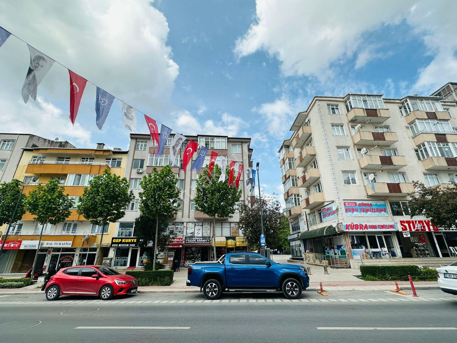 Çerkezköy Öztrak Caddesinde Ön Cephe 2+1 Kiralık Daire - Görsel 35