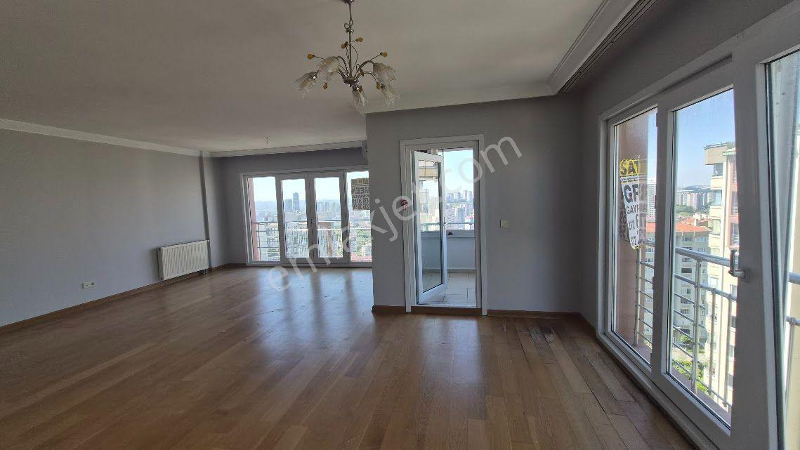 Küçükçekmece Atakent Güneşpark Evleri 1 De Peyzaj Manz.boş Kiralık 194m2 4+1 - Görsel 14