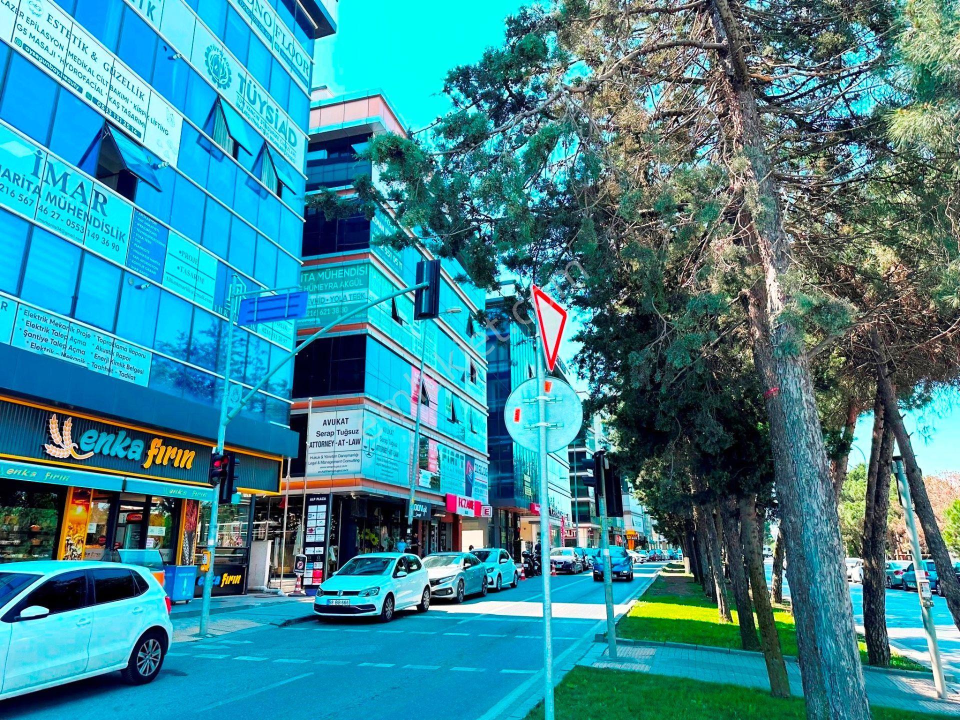 Sancaktepe Panasonic Yanında Otoparklı 2.kat Kiralık Plaza Katı - Görsel 32