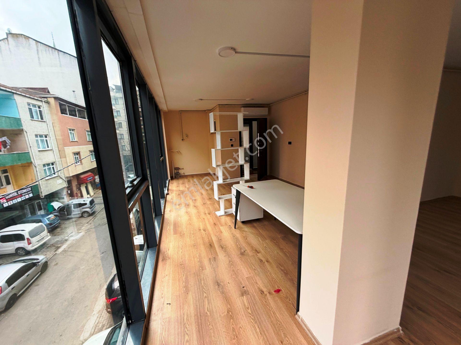 Sancaktepe Panasonic Yanında Otoparklı 2.kat Kiralık Plaza Katı - Görsel 4