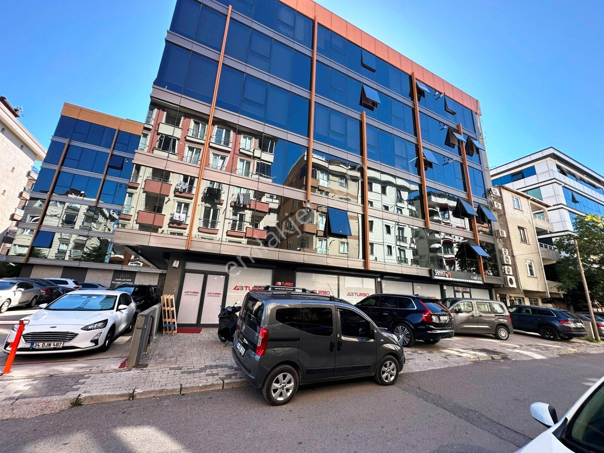 Sancaktepe Panasonic Yanında Otoparklı 2.kat Kiralık Plaza Katı