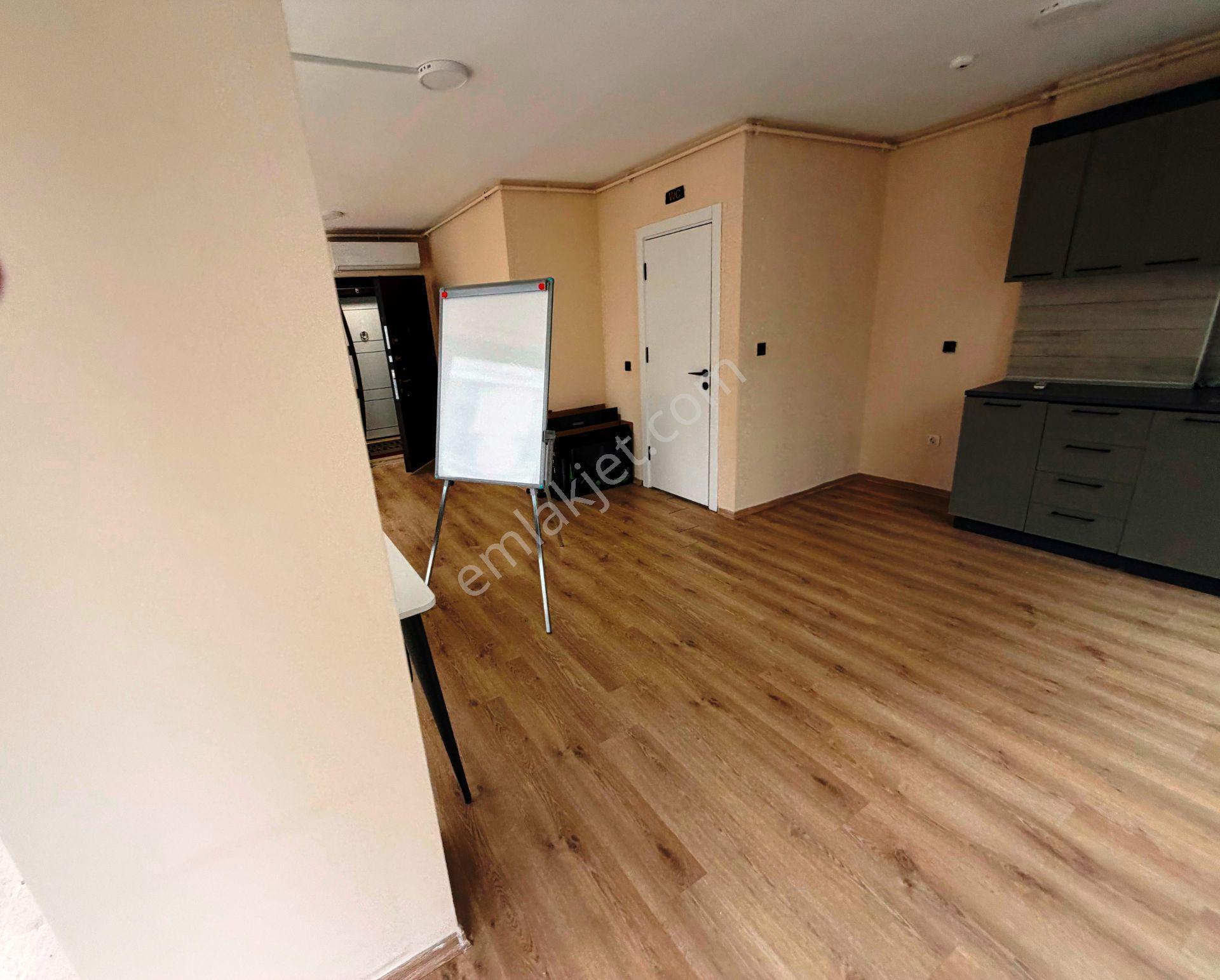 Sancaktepe Ebubekir Cd.8 Yıllık 50m2 Mutfaklı Wc'li Kiralık Ofis - Görsel 6