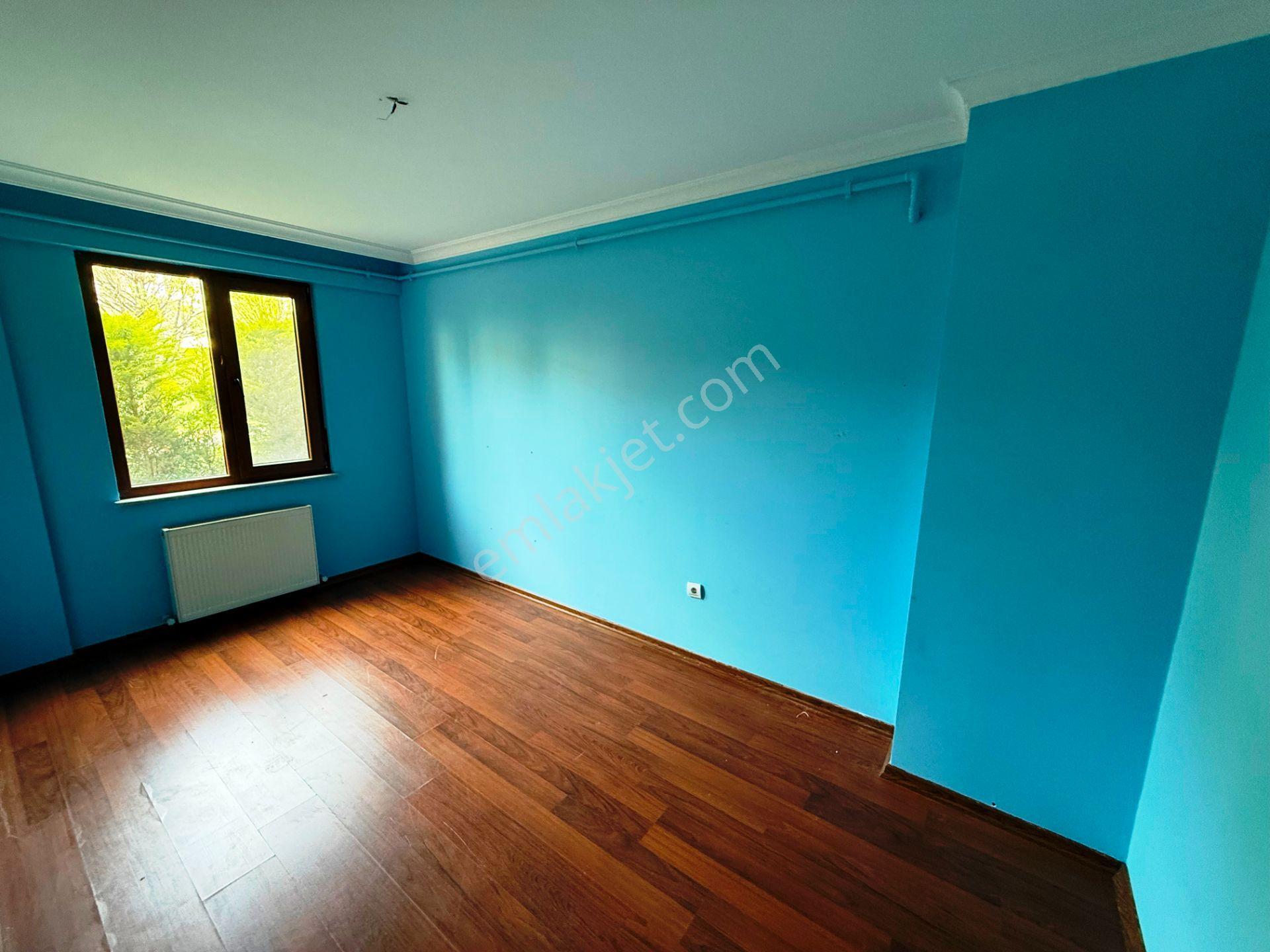 Sancaktepe Sarı Evler'de 145+25m2 Bahçeli 2 Banyolu Kiralık 3+1 - Görsel 11
