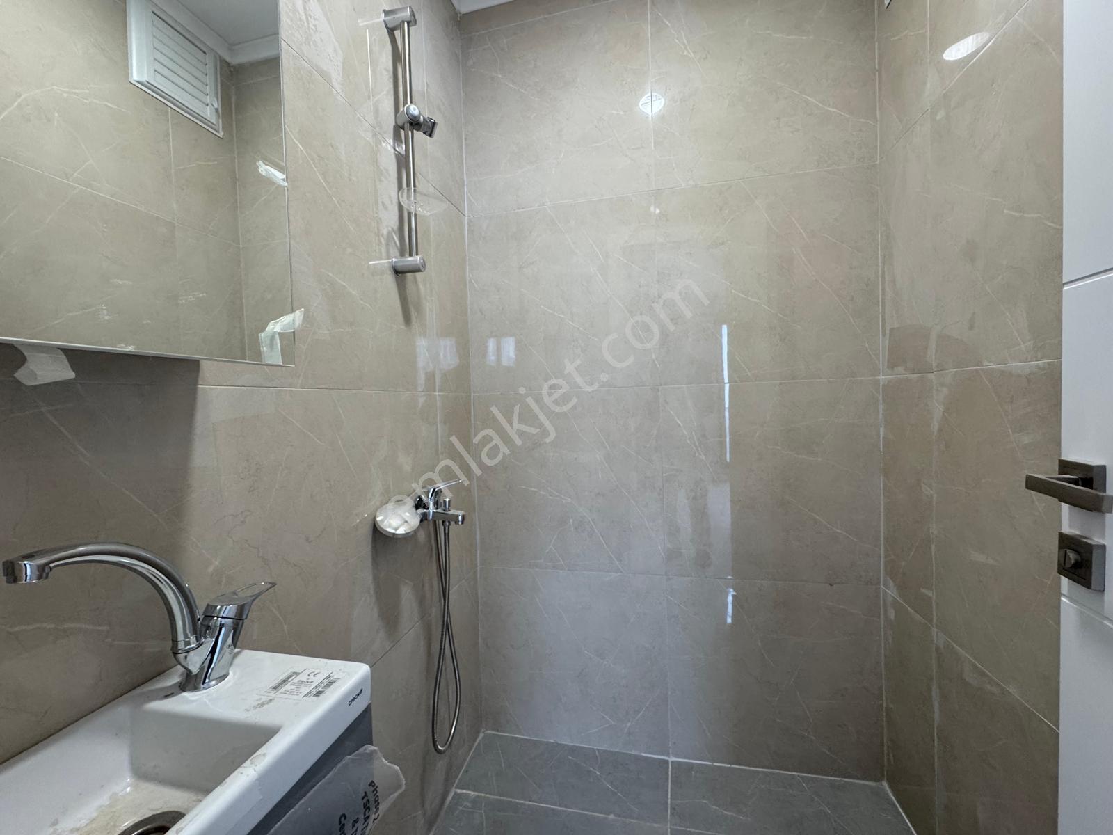 Eyüpsultan Akşemsettin Nupel Evleri Sitesinde Satılık 3+1 Daire - Görsel 2
