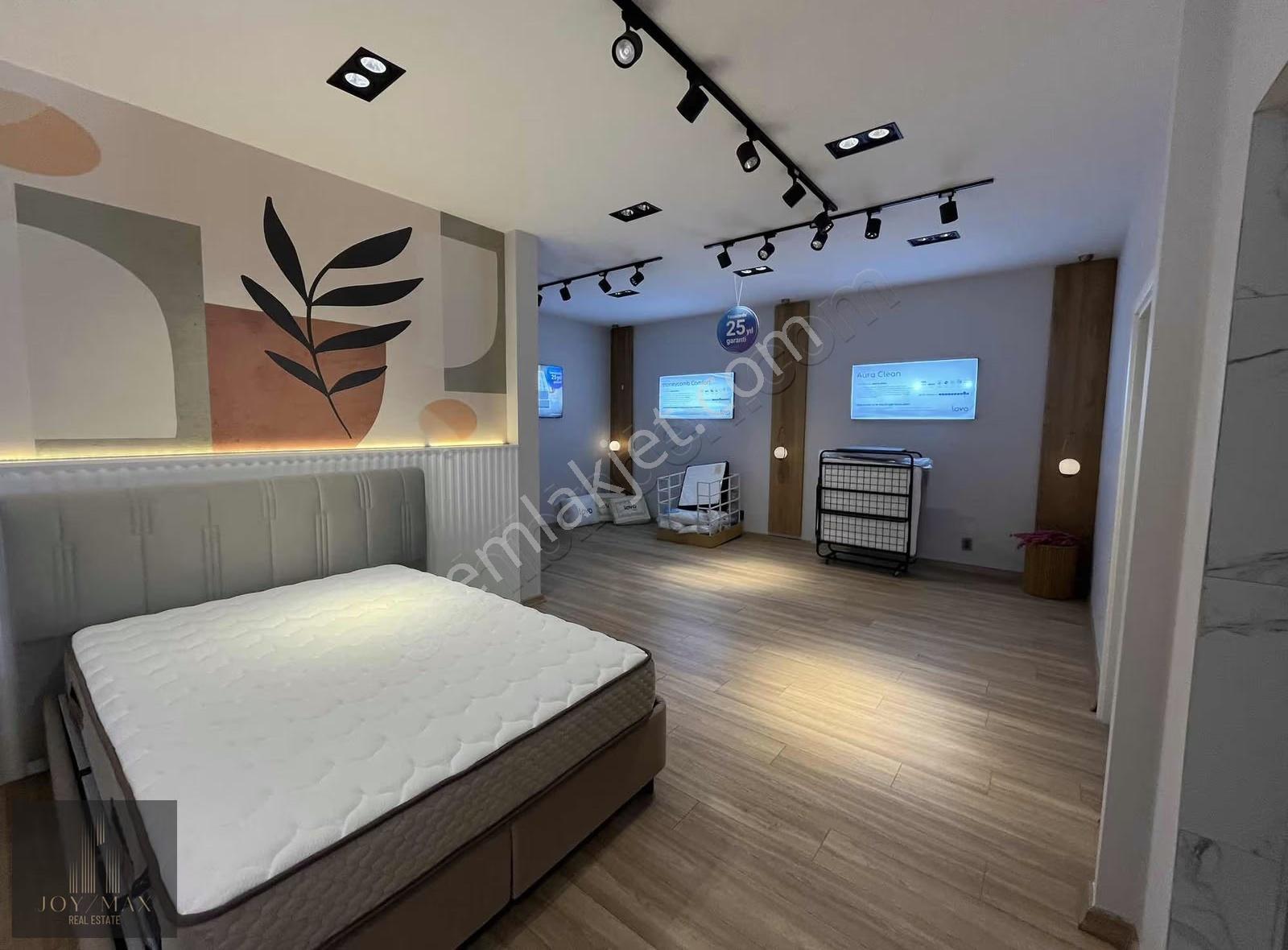 Cadde Üstü Devren Kiralık Mobilya Mağazası - Görsel 6