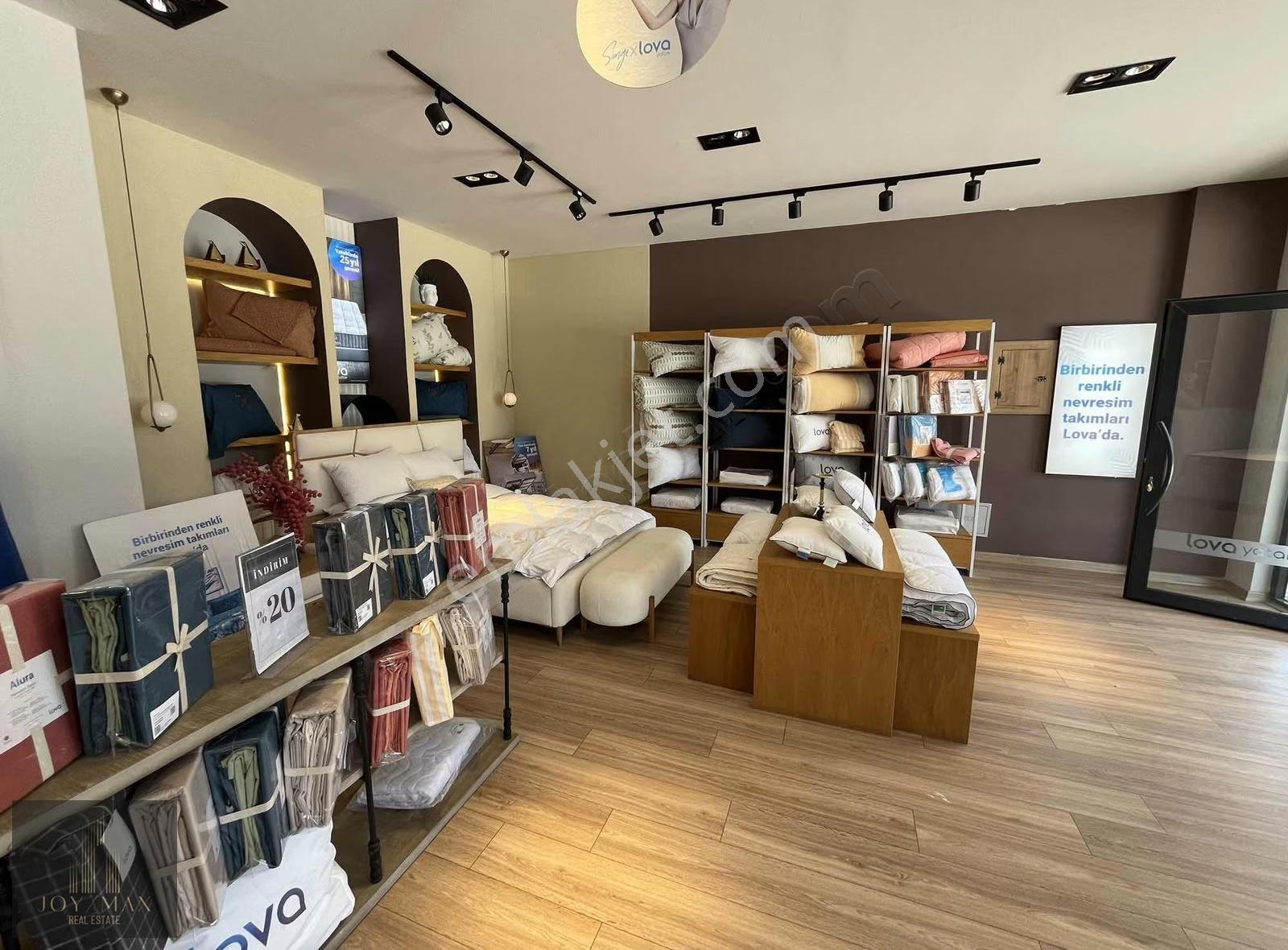 Cadde Üstü Devren Kiralık Mobilya Mağazası - Görsel 7