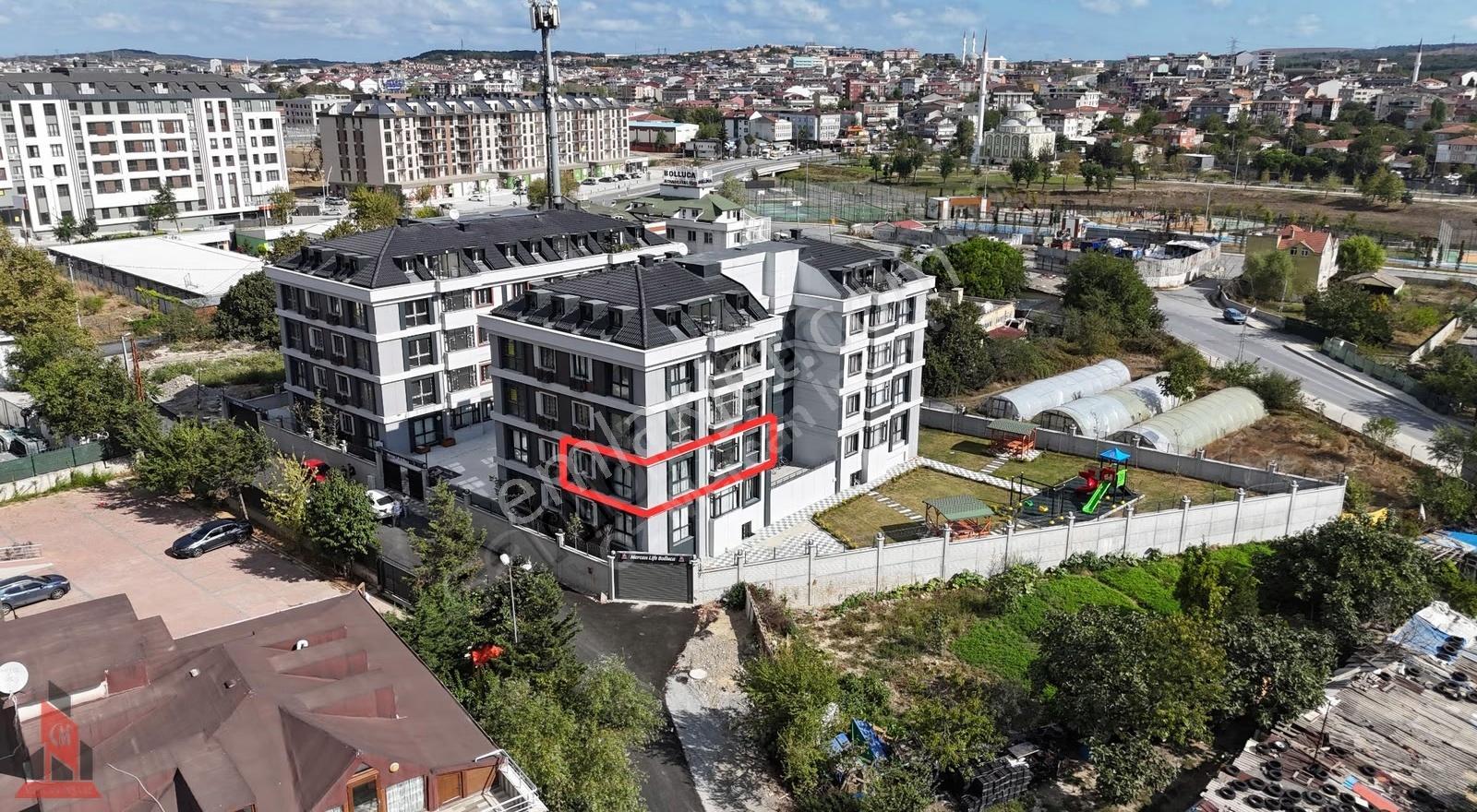 Bolluca' Da Site İçerisinde Kapalı Otoparklı 2+1 Arakat Daire