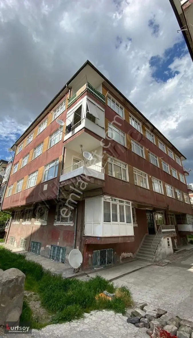 Fevzi Çakmak Mah. Doğalgazlı 2+1 Temiz Bodrum Kat Acil Satılık