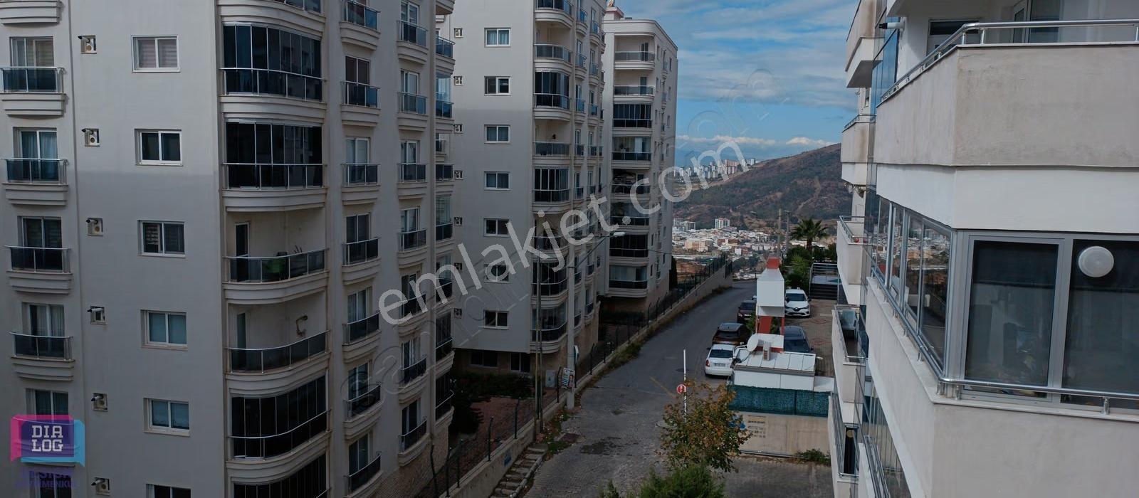 Körfez Mahallesi'nde Site İçerisinde Deniz Manzaralı Geniş 3+1 - Görsel 21