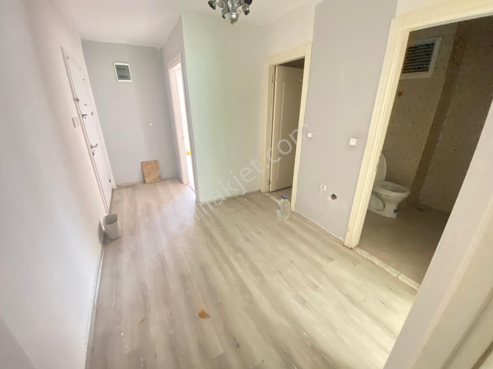 Prestij'den Sağlık'ta 5 Yaşın'da Geniş Oturumlu 1,5+1 Daire - Görsel 14