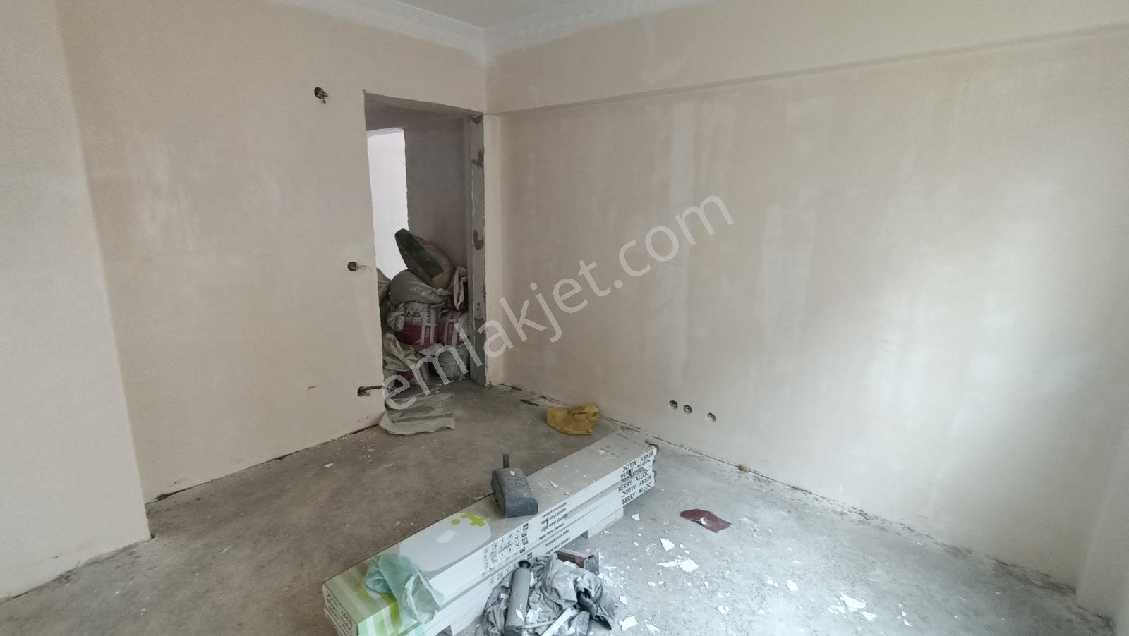 Şehzade'den Hacıkaplanlar Mah. 2+1 Satılık Natamam Daire - Görsel 14