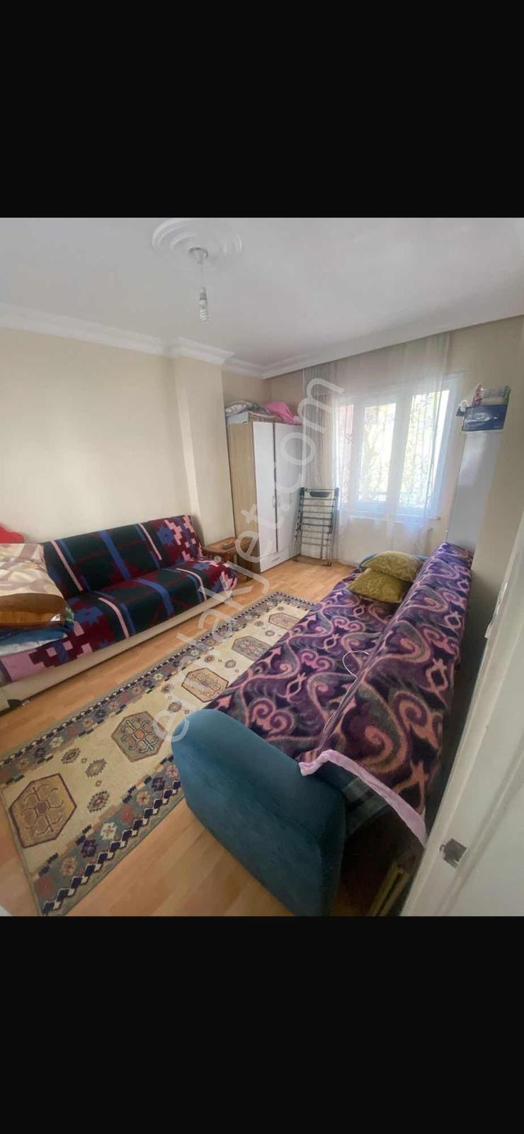 Türbe Caddesinde 1+1 Eşyalı Daire