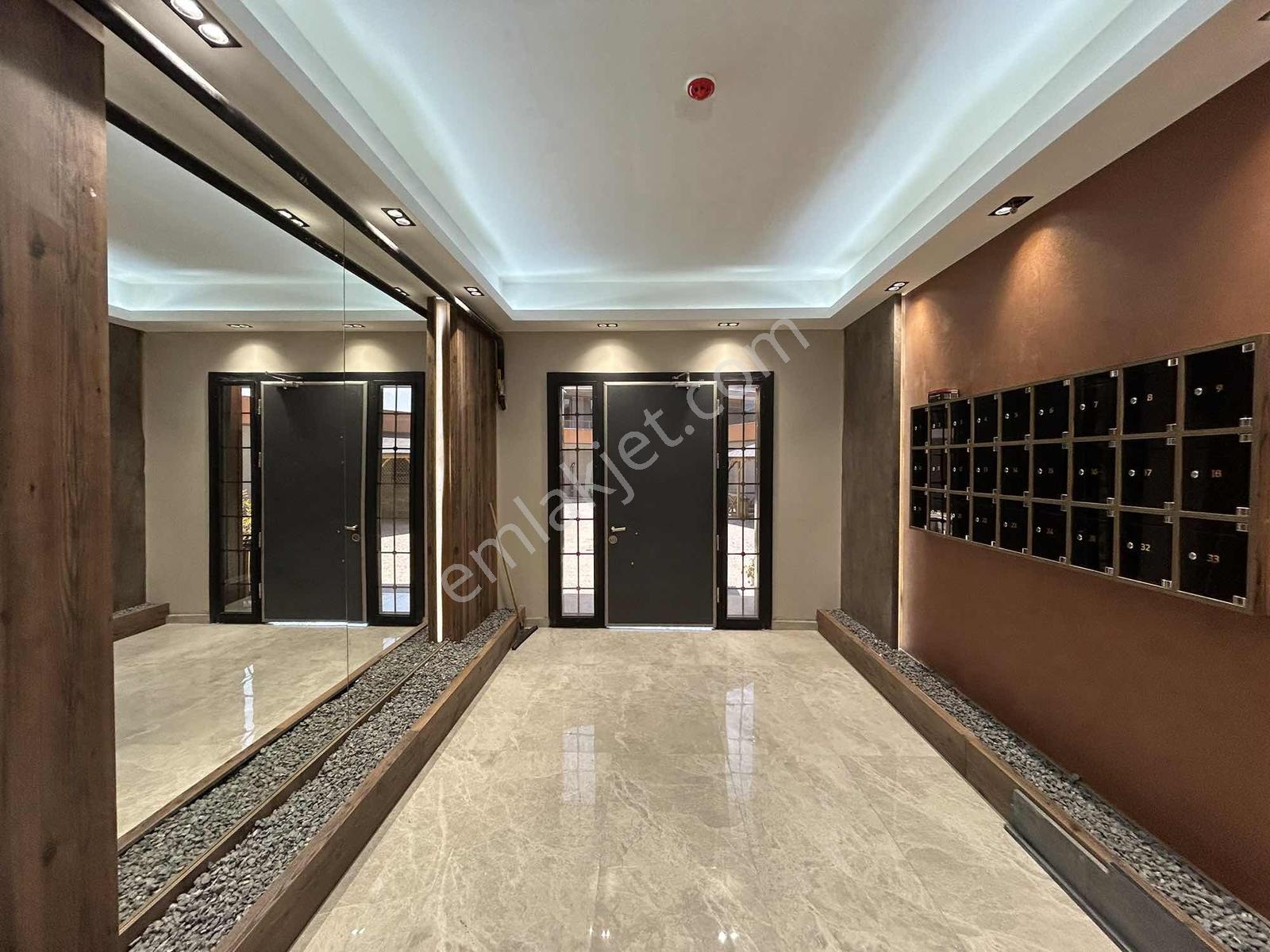 Özlüce'de Güney Natura Sitesinde Köşe Ferah 3+1 Daire - Görsel 22