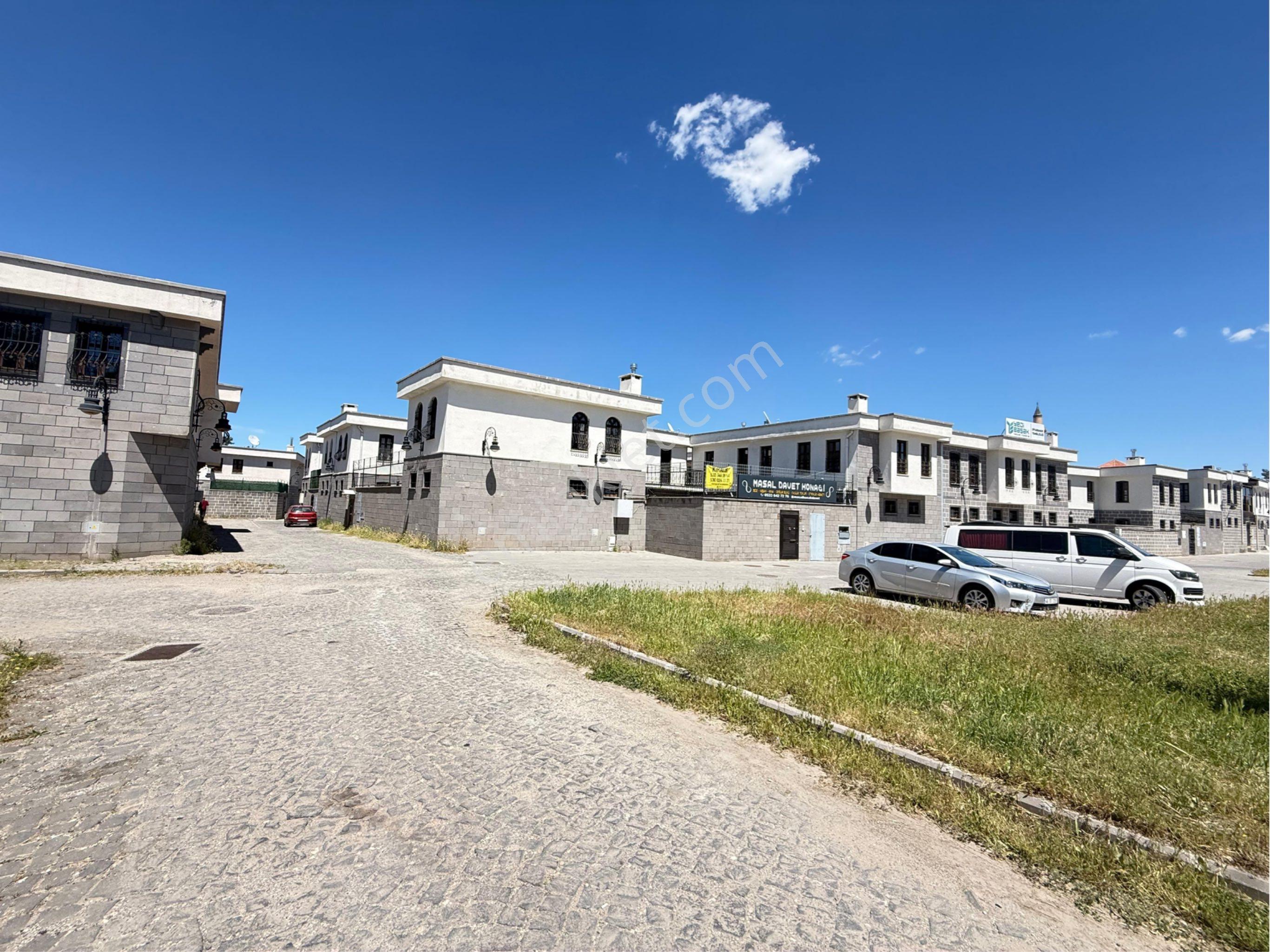 Sur Alipaşa’da Çok Acil Satılık 5+1 Müstakil Villa - Görsel 31