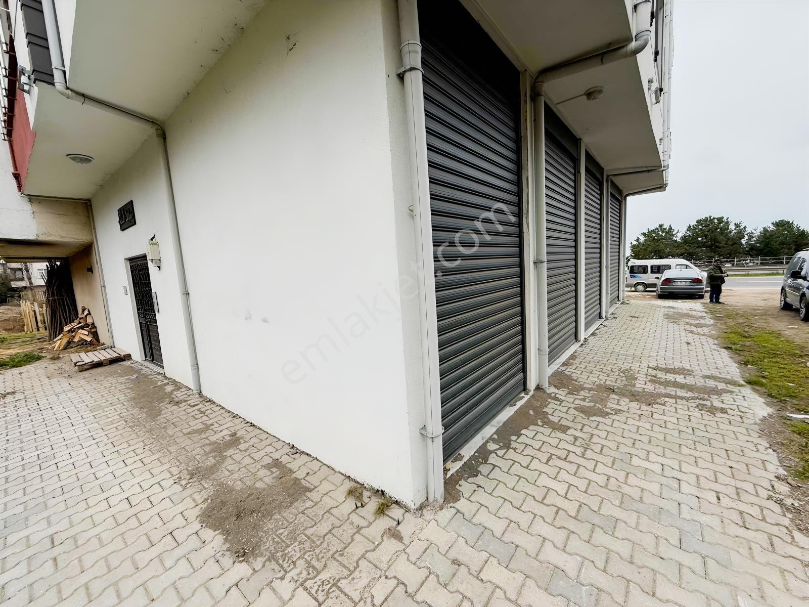 Mabelden Nuriye Mah Sahil Yolu Üzeri Geniş Cephe Kiralık Dükkan - Görsel 8